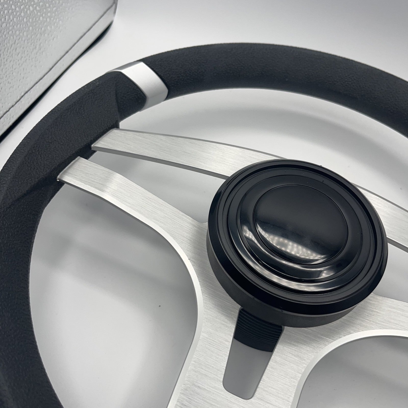 Badia Boat Steering Wheel Brushed Aluminum Spokes | LG Black Snap-in