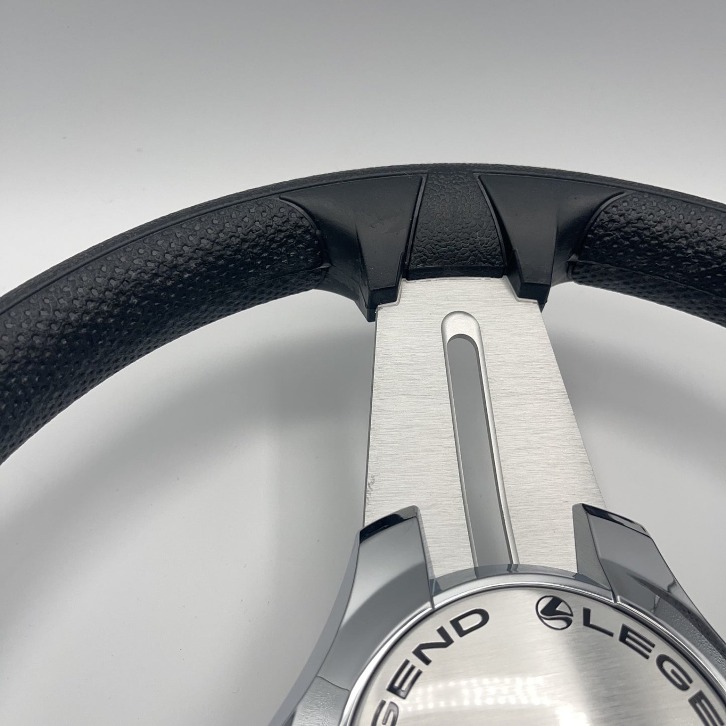 Model 15 Marine Steering Wheel Brushed Aluminum Spokes | Legend Boats
