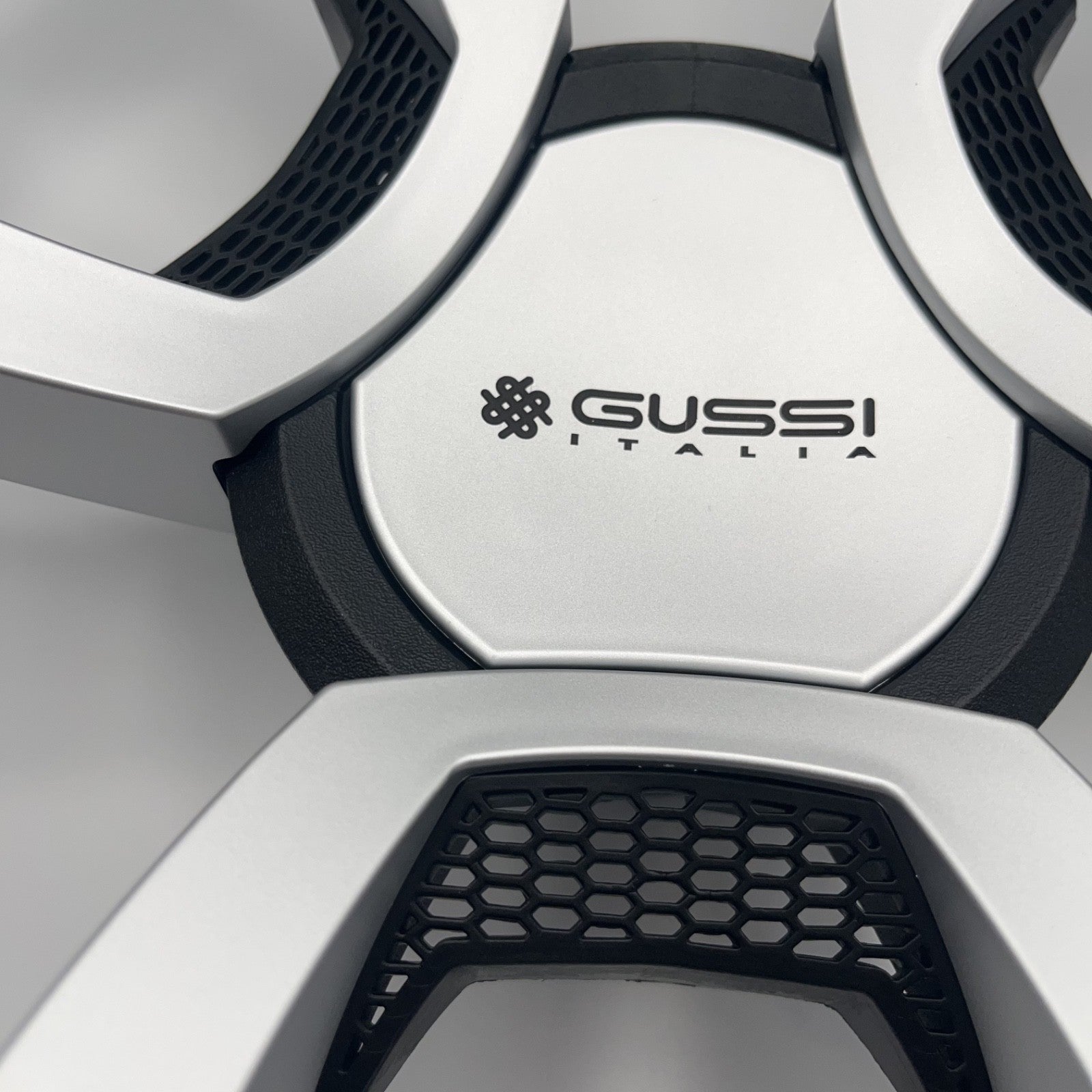 La Corte Boat Steering Wheel Silver Inserts | Gussi Italia Logo