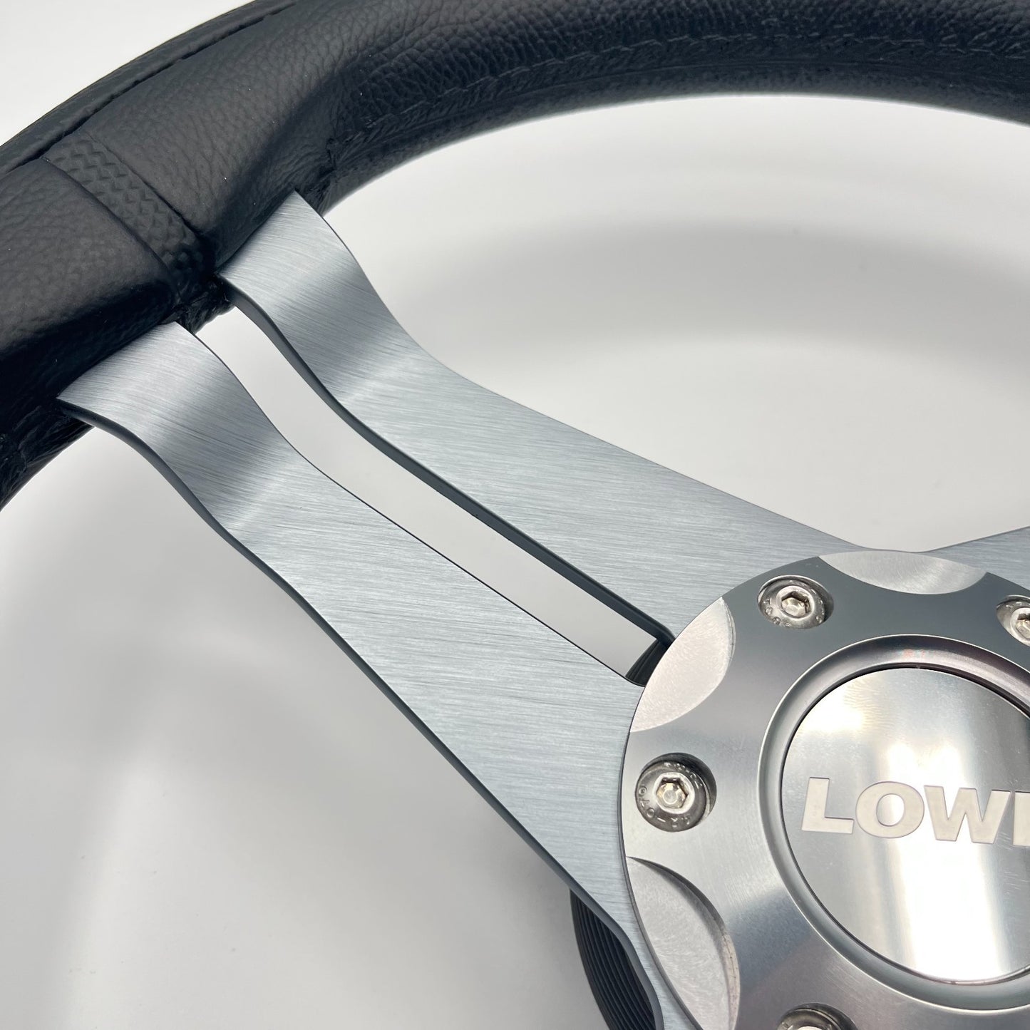 W208 Steering Wheel Gray Brushed Alum Spoke | Lowe Boats