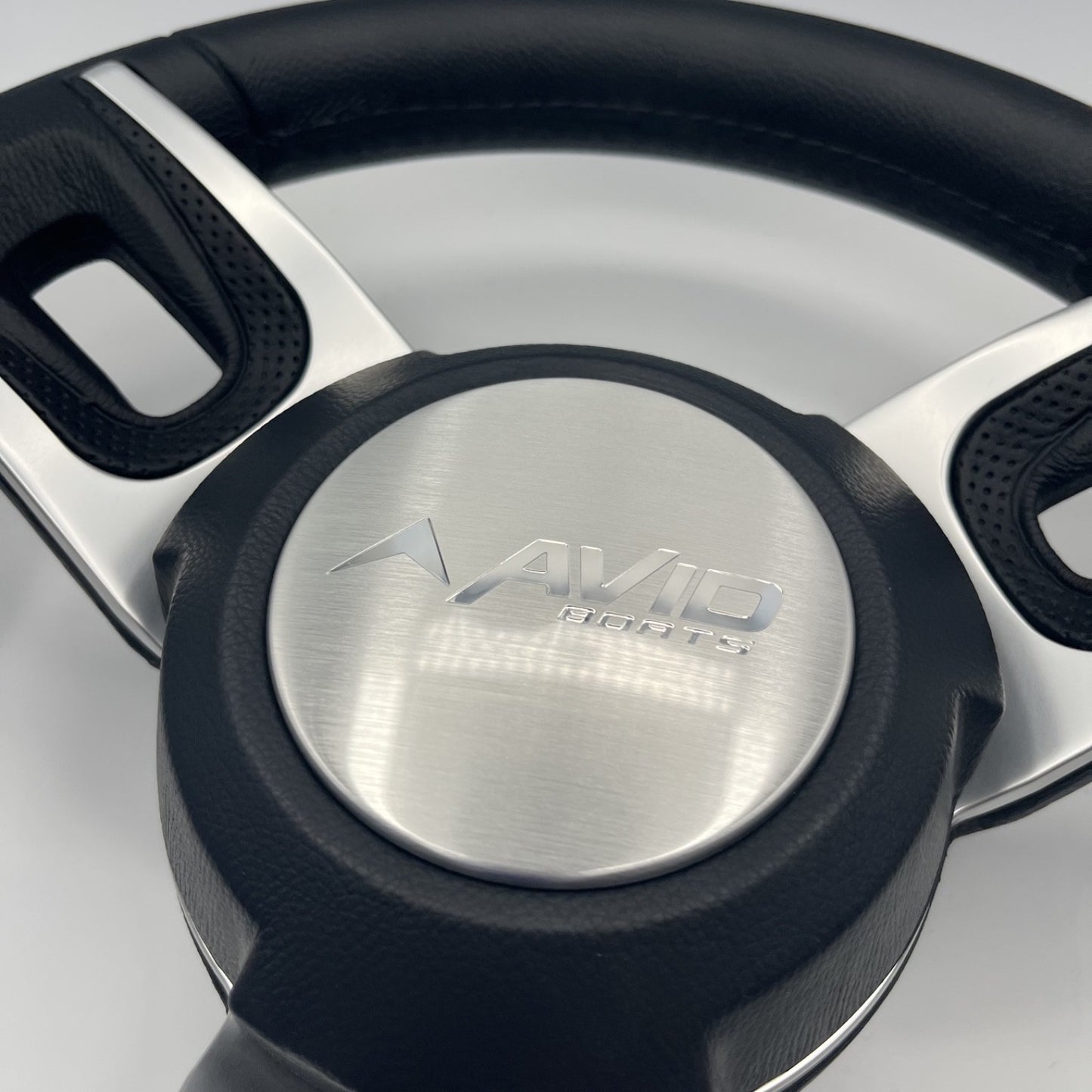 Gussi Italia Black Model 702 Steering Wheel | Avid Boats