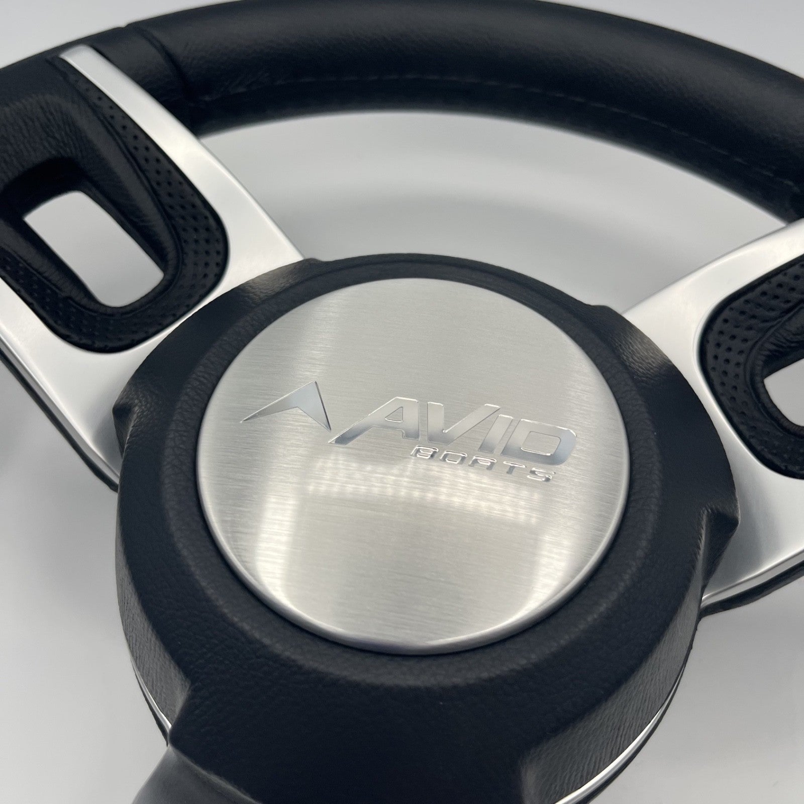 Gussi Italia Black Model 702 Steering Wheel | Avid Boats