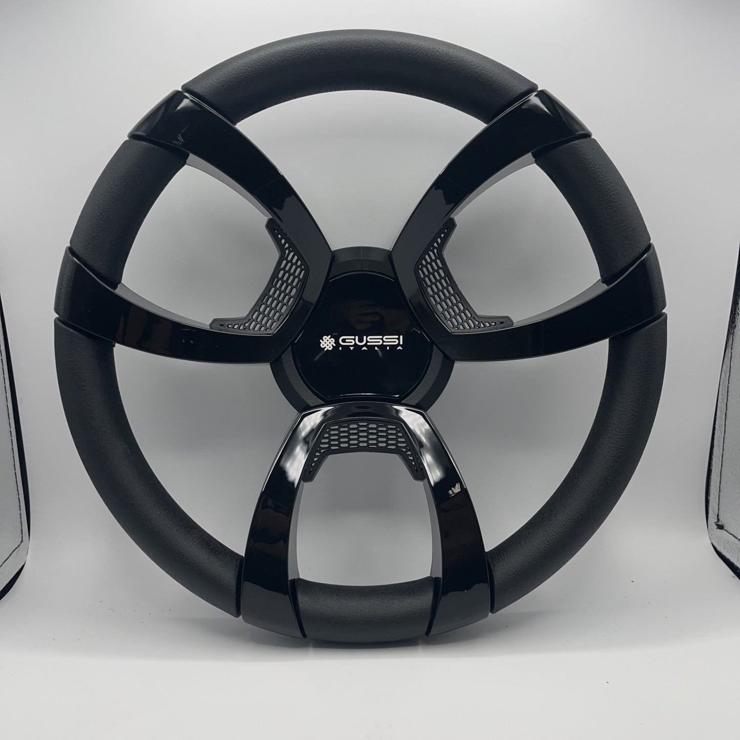 La Corte Boat Steering Wheel Black Gloss Inserts | Gussi Italia Logo