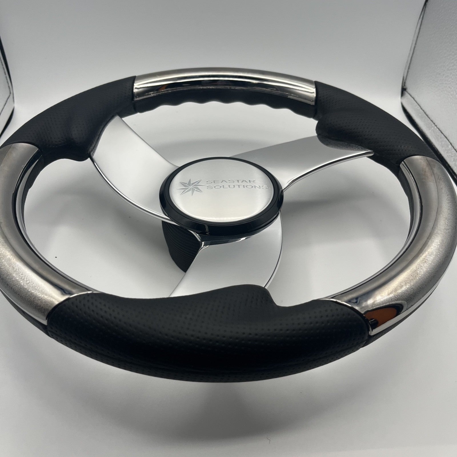 Model M533 Boat Steering Wheel Polished Alum Spoke | Seastar