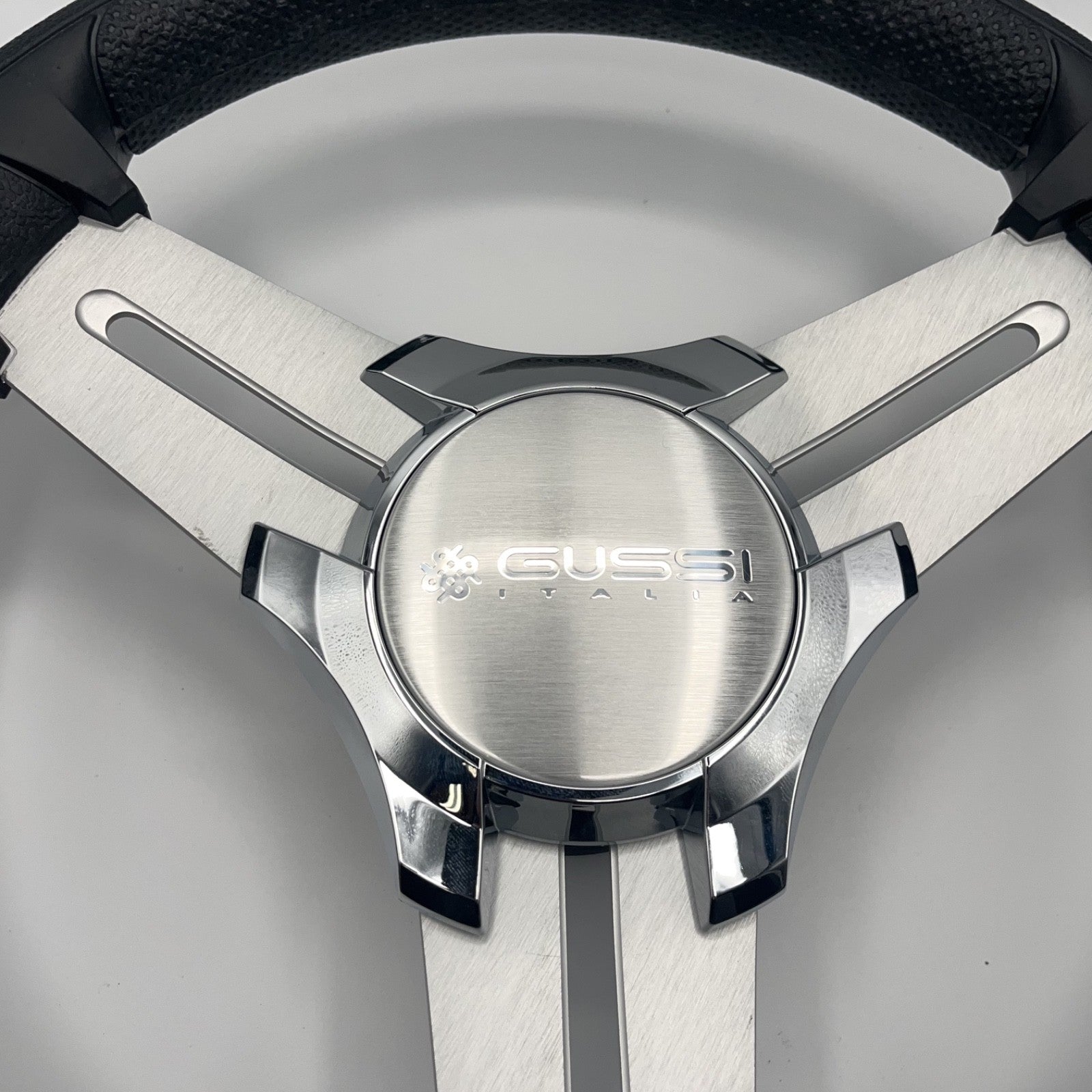 Model 15 Marine Steering Wheel Brushed Aluminum Spokes | Gussi Logo