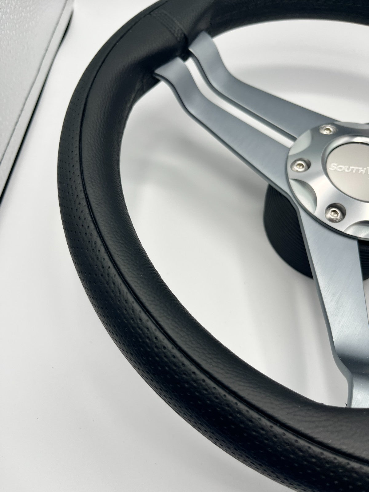 W208 Steering Wheel Gray Brushed Alum Spoke | SouthWind Deck Boats