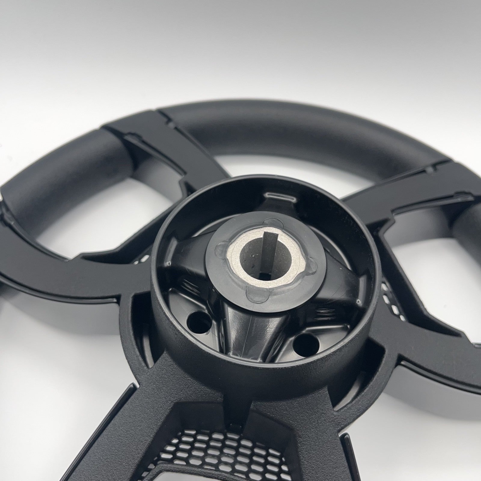 La Corte Boat Steering Wheel Black Gloss Inserts | Gussi Italia Logo