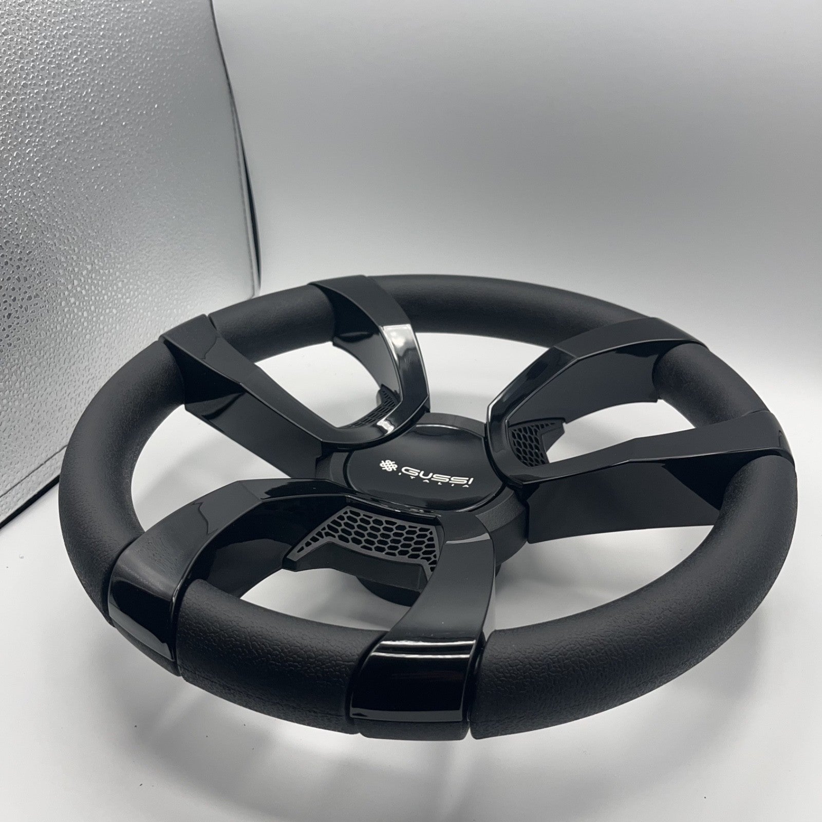 La Corte Boat Steering Wheel Black Gloss Inserts | Gussi Italia Logo