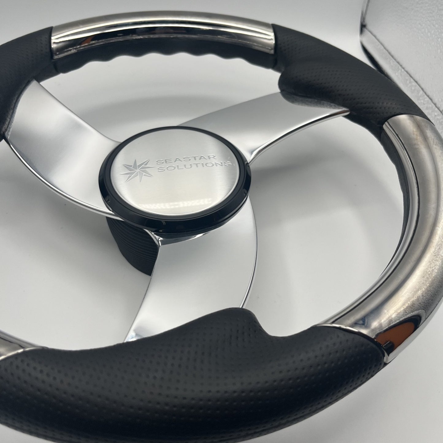 Model M533 Boat Steering Wheel Polished Alum Spoke | Seastar