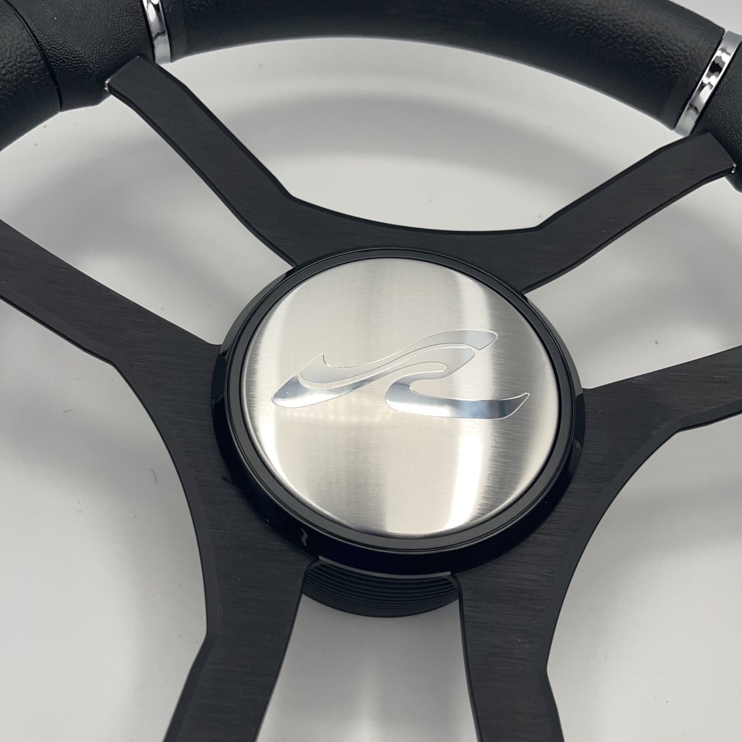 Malera Boat Steering Wheel Black Aluminum Spokes | SeaRay Boats