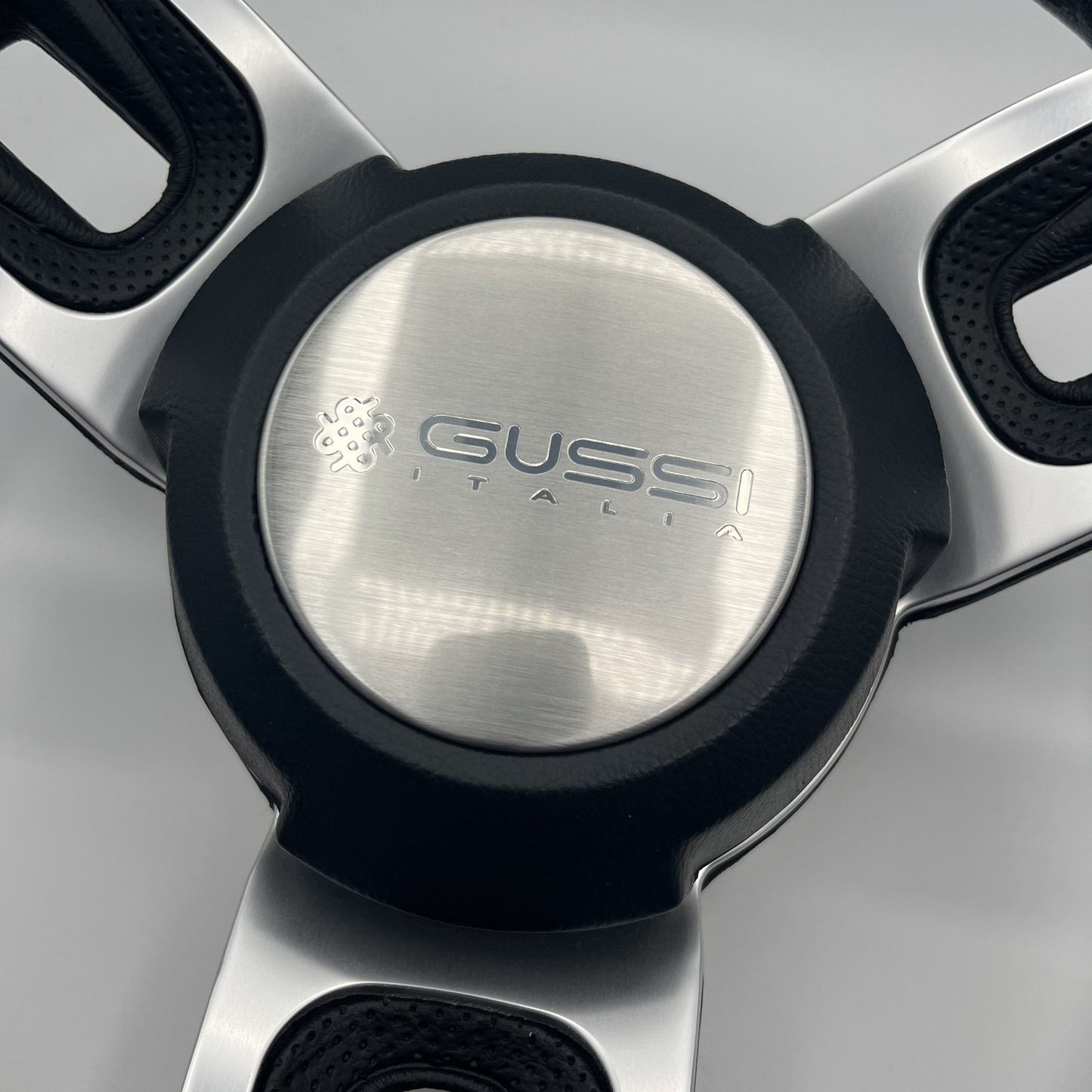 Gussi Italia Black Model 702 Steering Wheel | Gussi Italia