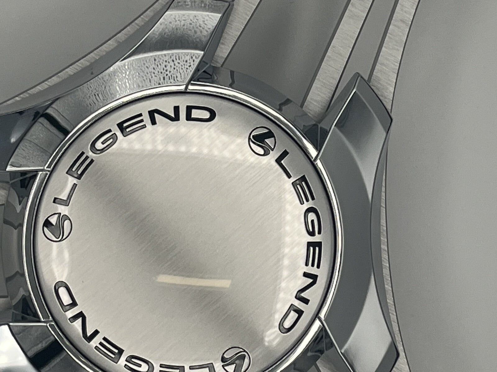 Verona Boat Steering Wheel Gray Brushed Aluminum Spokes | Legend Boats Logo