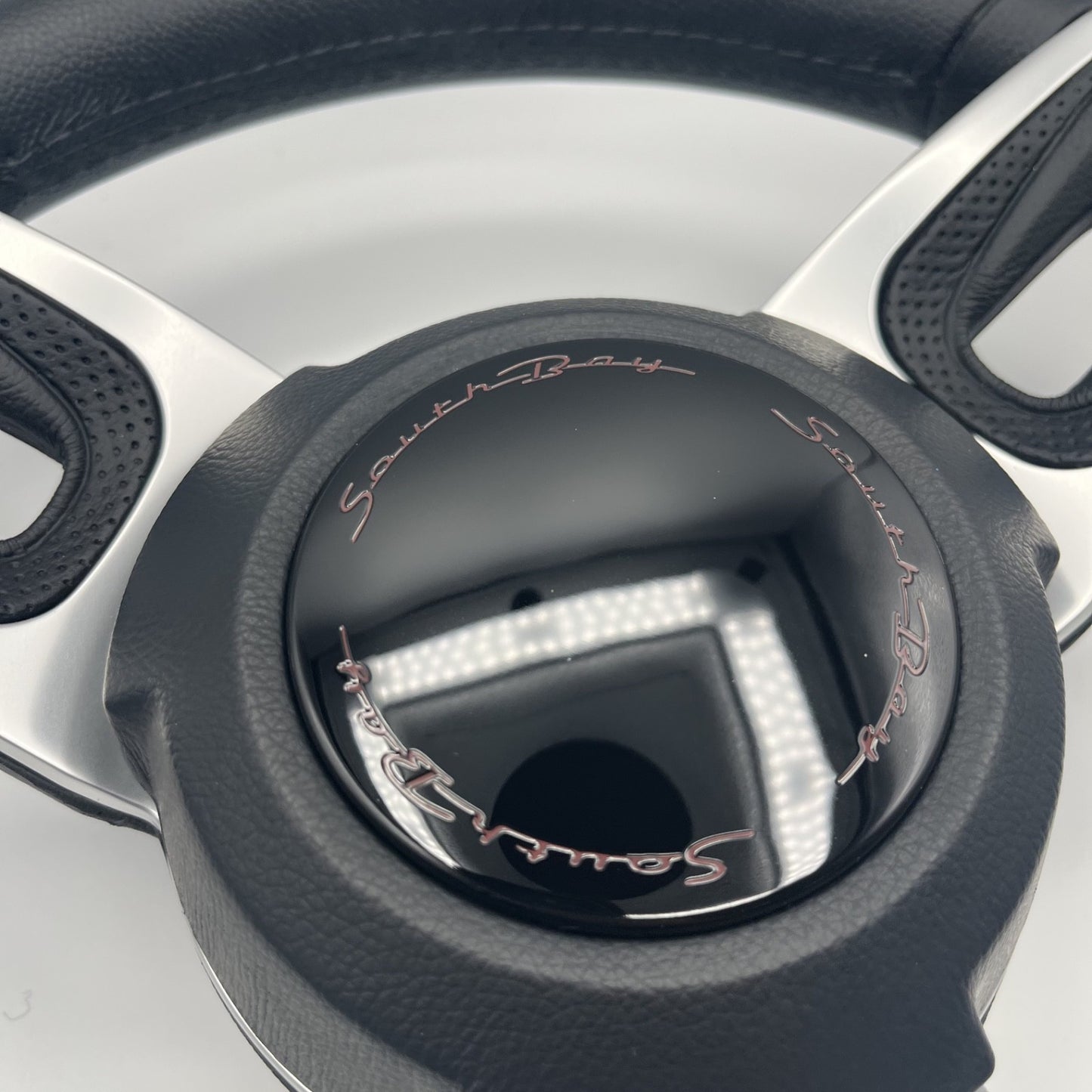 Gussi Italia Black Model 702 Steering Wheel | SouthBay Boats