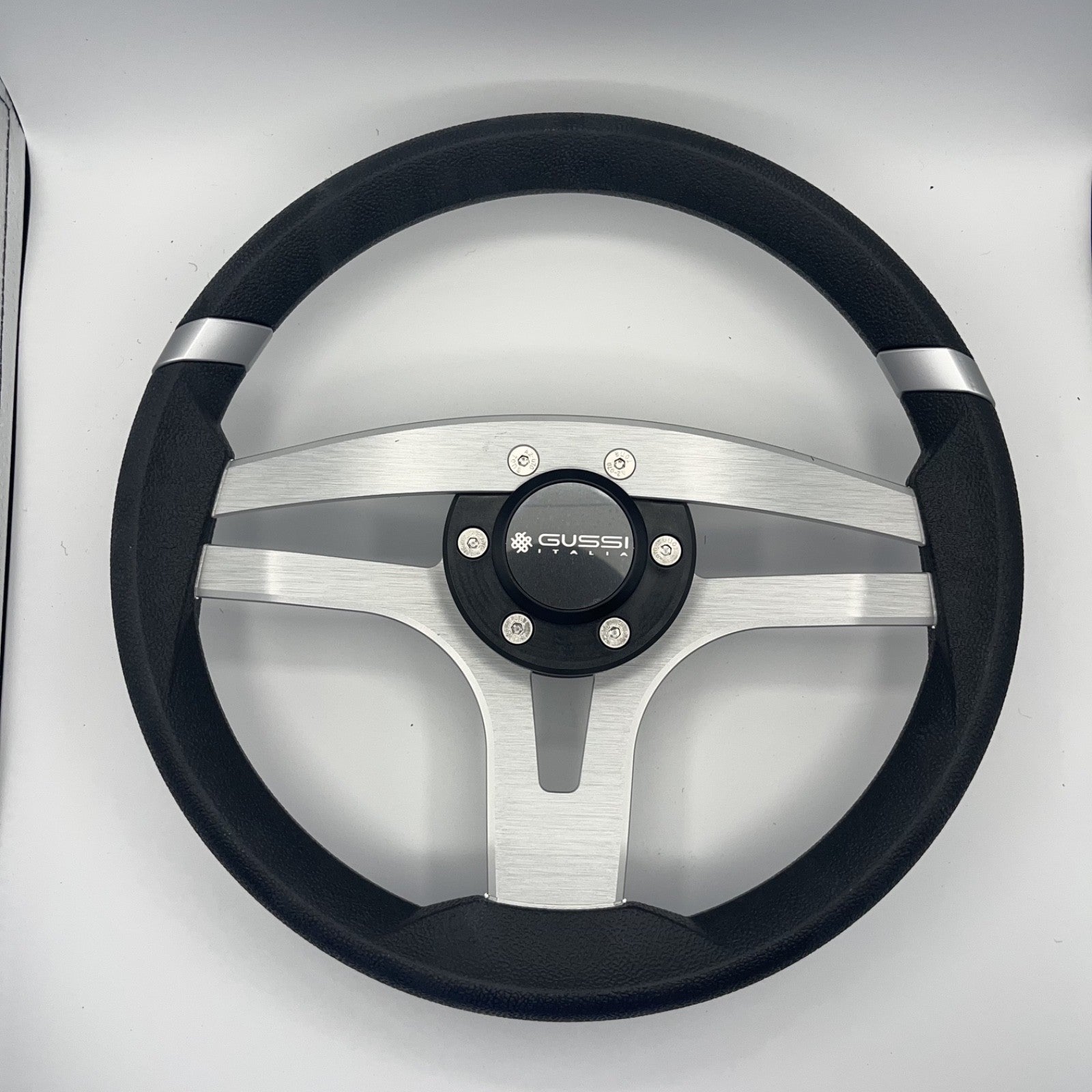 Badia Boat Steering Wheel Brushed Aluminum Spokes | Gussi Snap-in