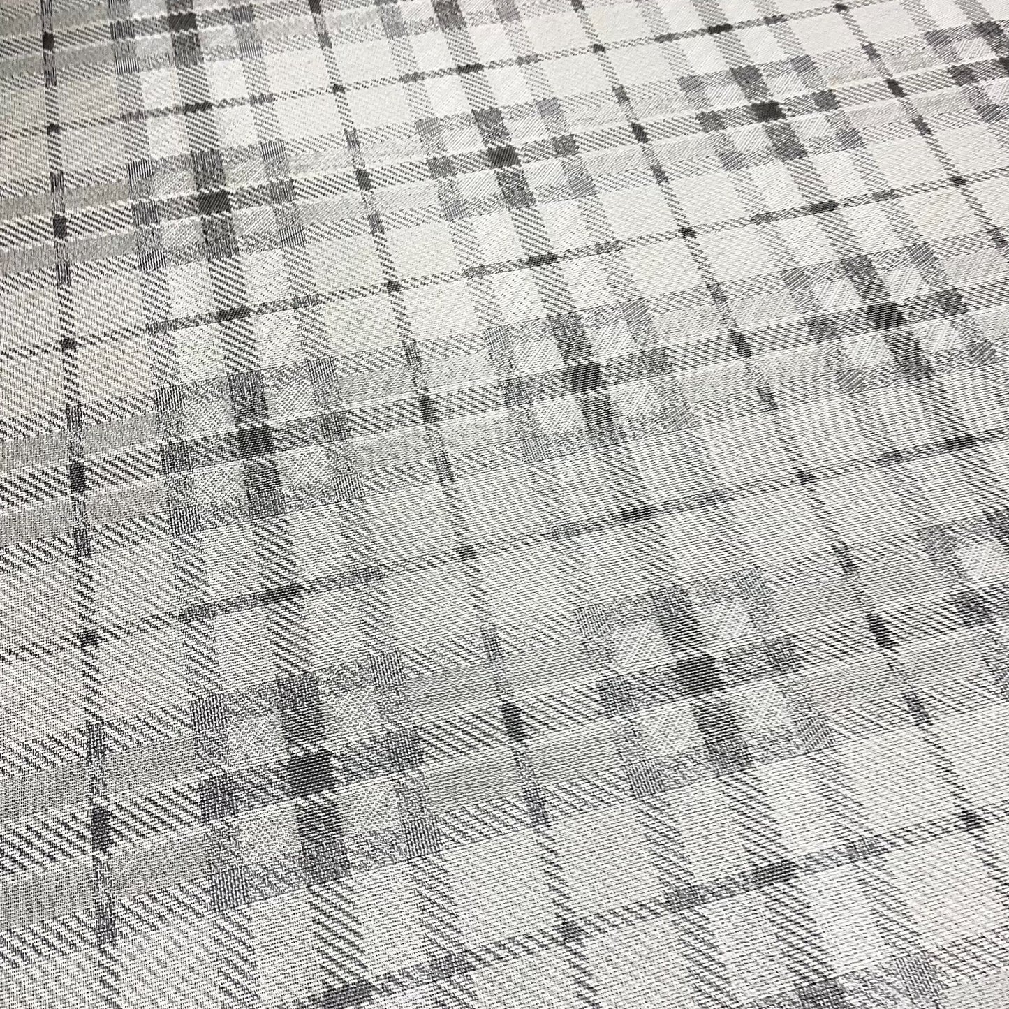 Woven Vinyl Flooring | Plaid - C-80043562 | 8' X 14'