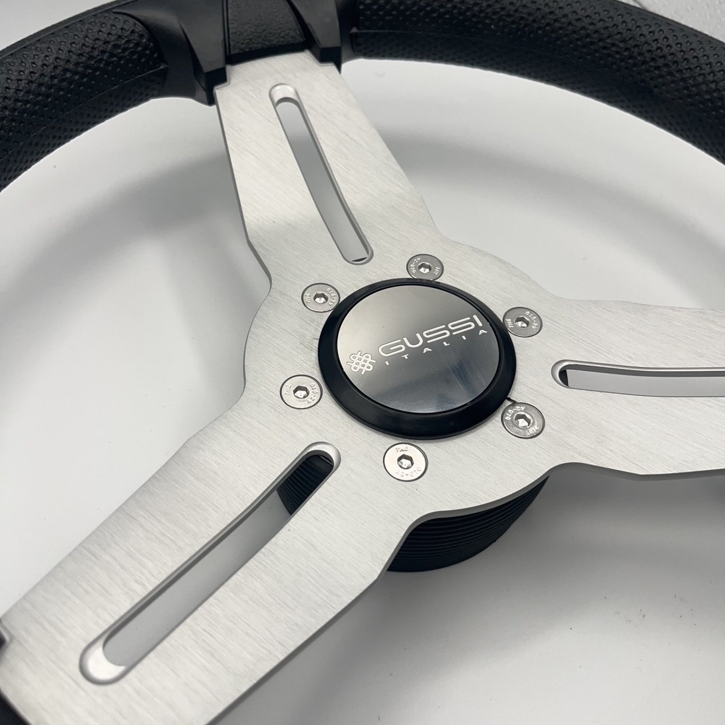 Model 15A Marine Steering Wheel Brushed Alum Spokes | Gussi Italia Cap