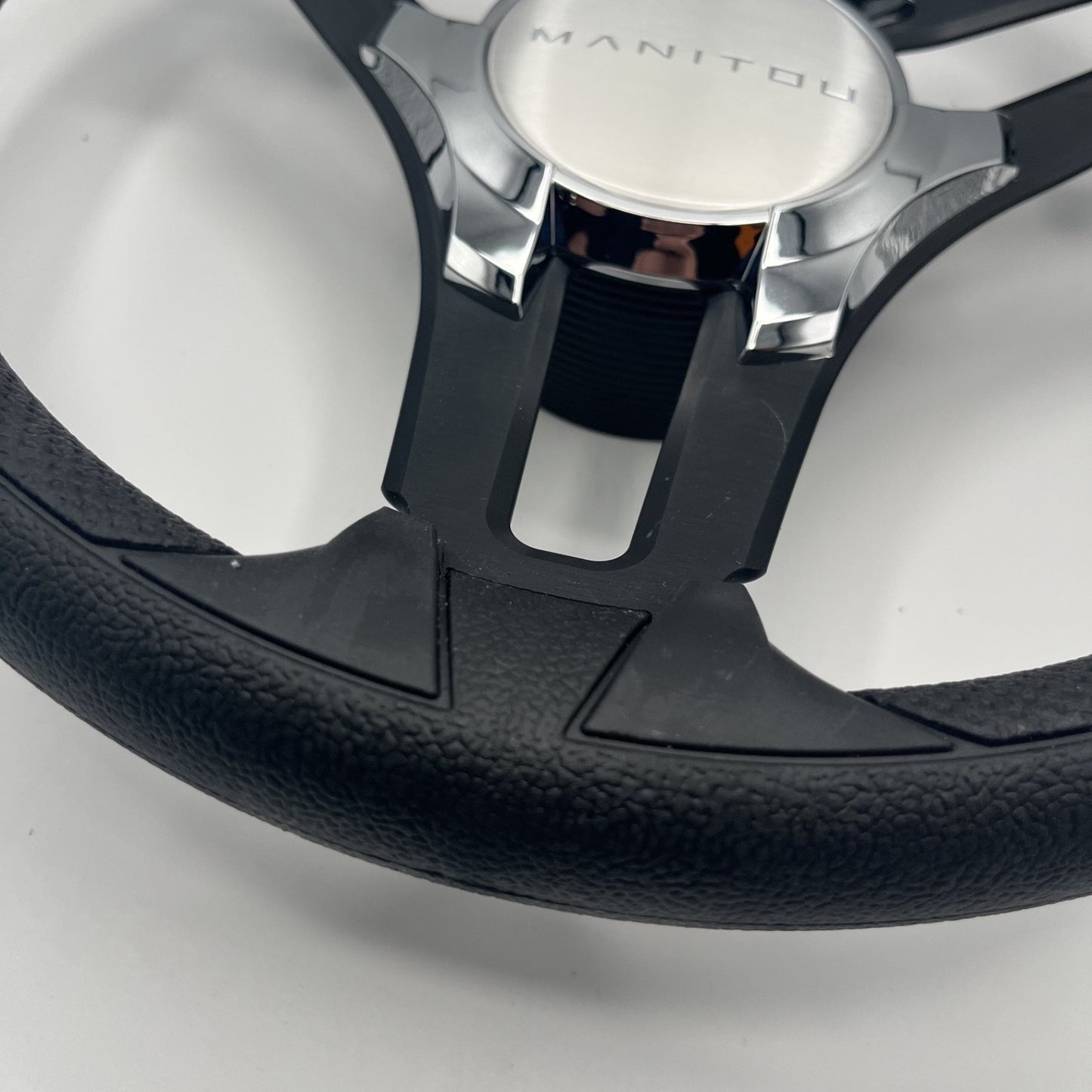 Gussi Italia Marine Steering Wheel Black Brush Metal Spokes | Manitou