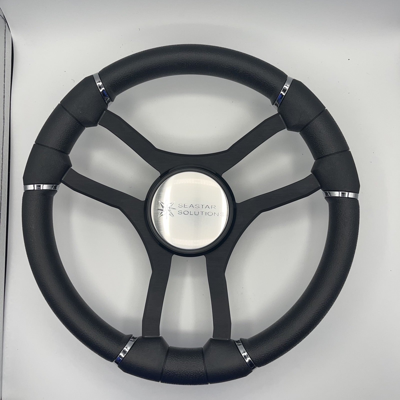 Malera Boat Steering Wheel Black Aluminum Spokes | Seastar Solutions
