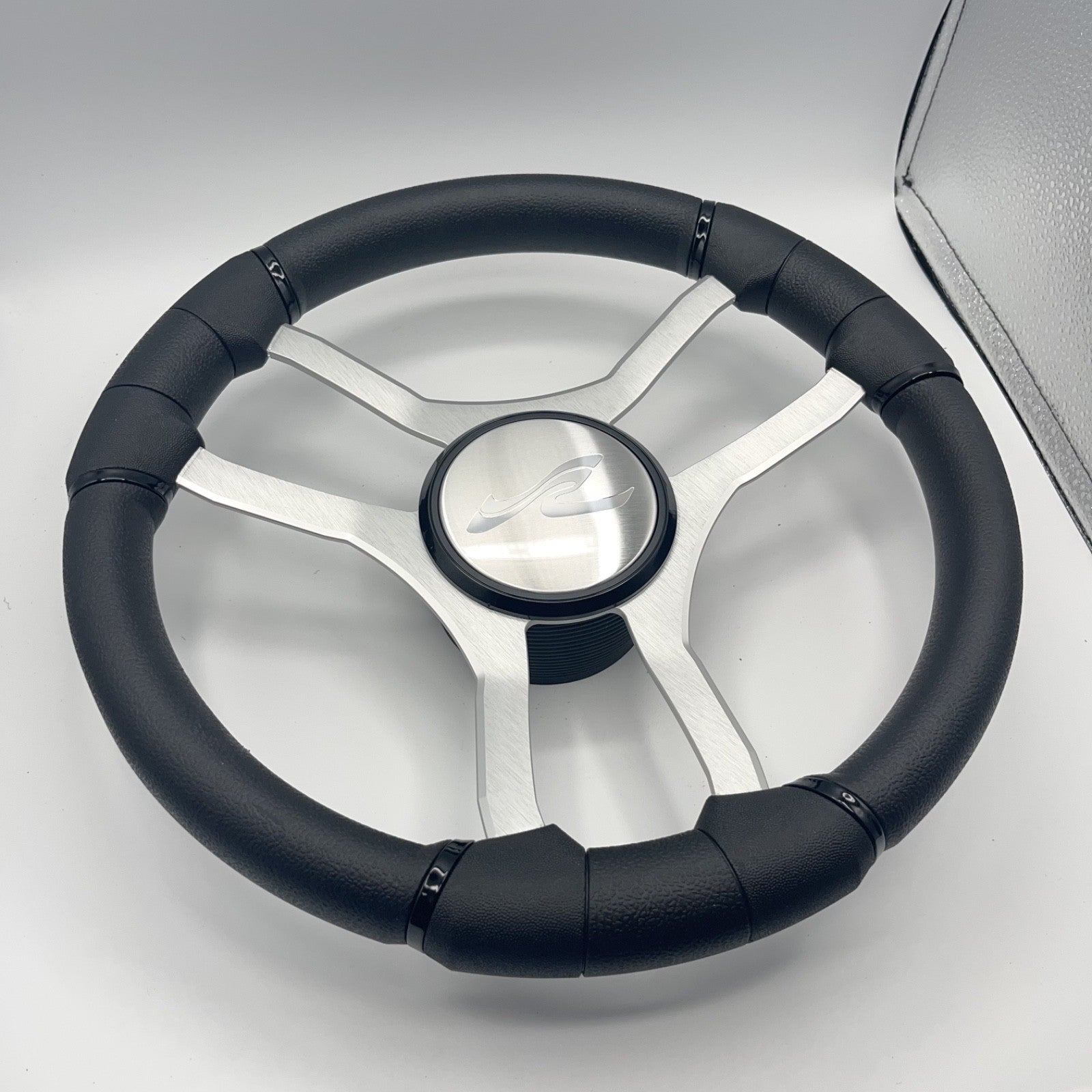 Malera Boat Steering Wheel Brushed Aluminum Spokes | SeaRay Boats