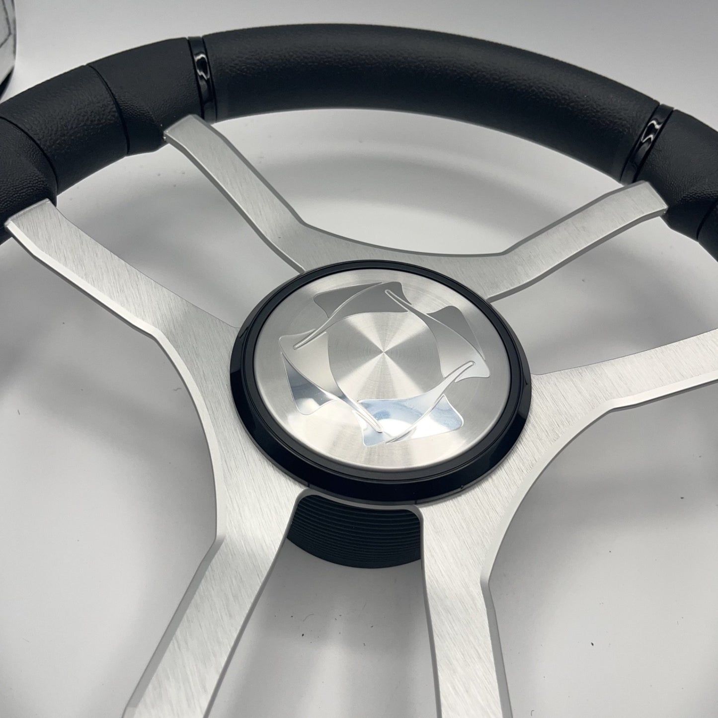 Malera Boat Steering Wheel Brushed Aluminum Spokes | Stingray
