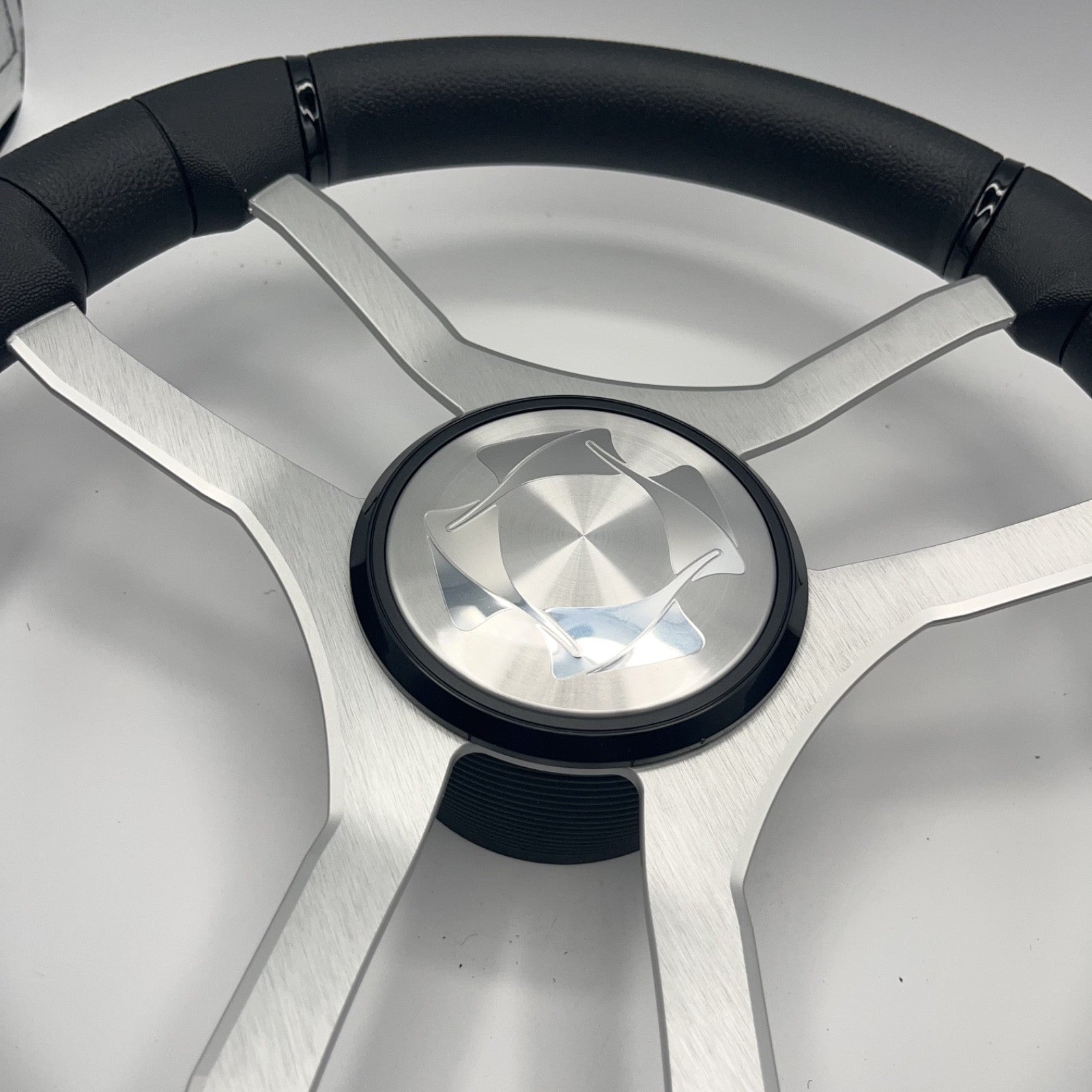 Malera Boat Steering Wheel Brushed Aluminum Spokes | Stingray