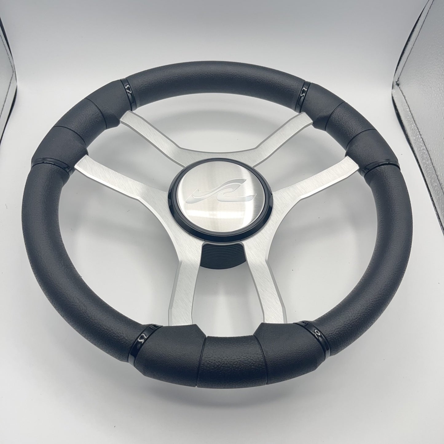 Malera Boat Steering Wheel Brushed Aluminum Spokes | SeaRay Boats