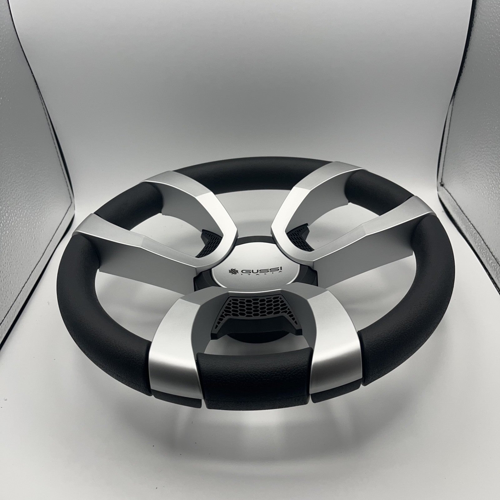 La Corte Boat Steering Wheel Silver Inserts | Gussi Italia Logo