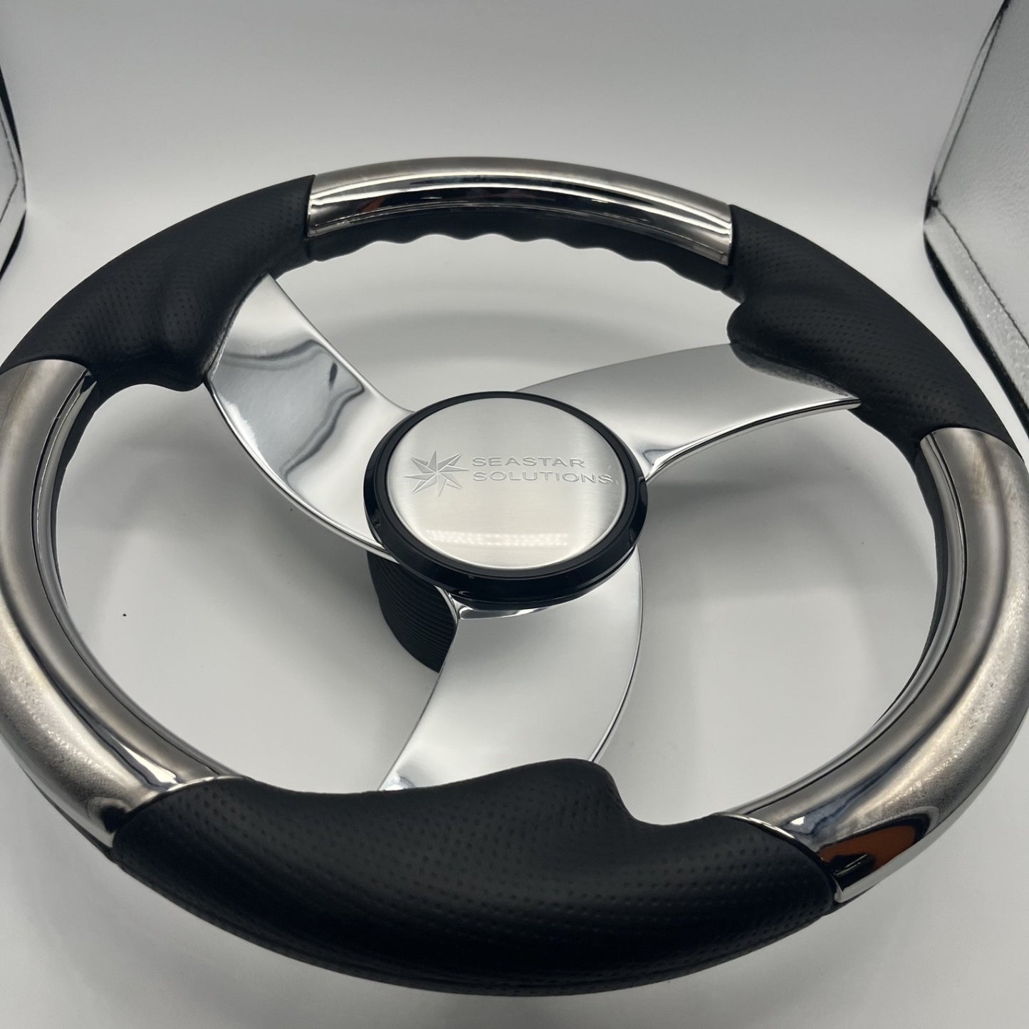 Model M533 Boat Steering Wheel Polished Alum Spoke | Seastar