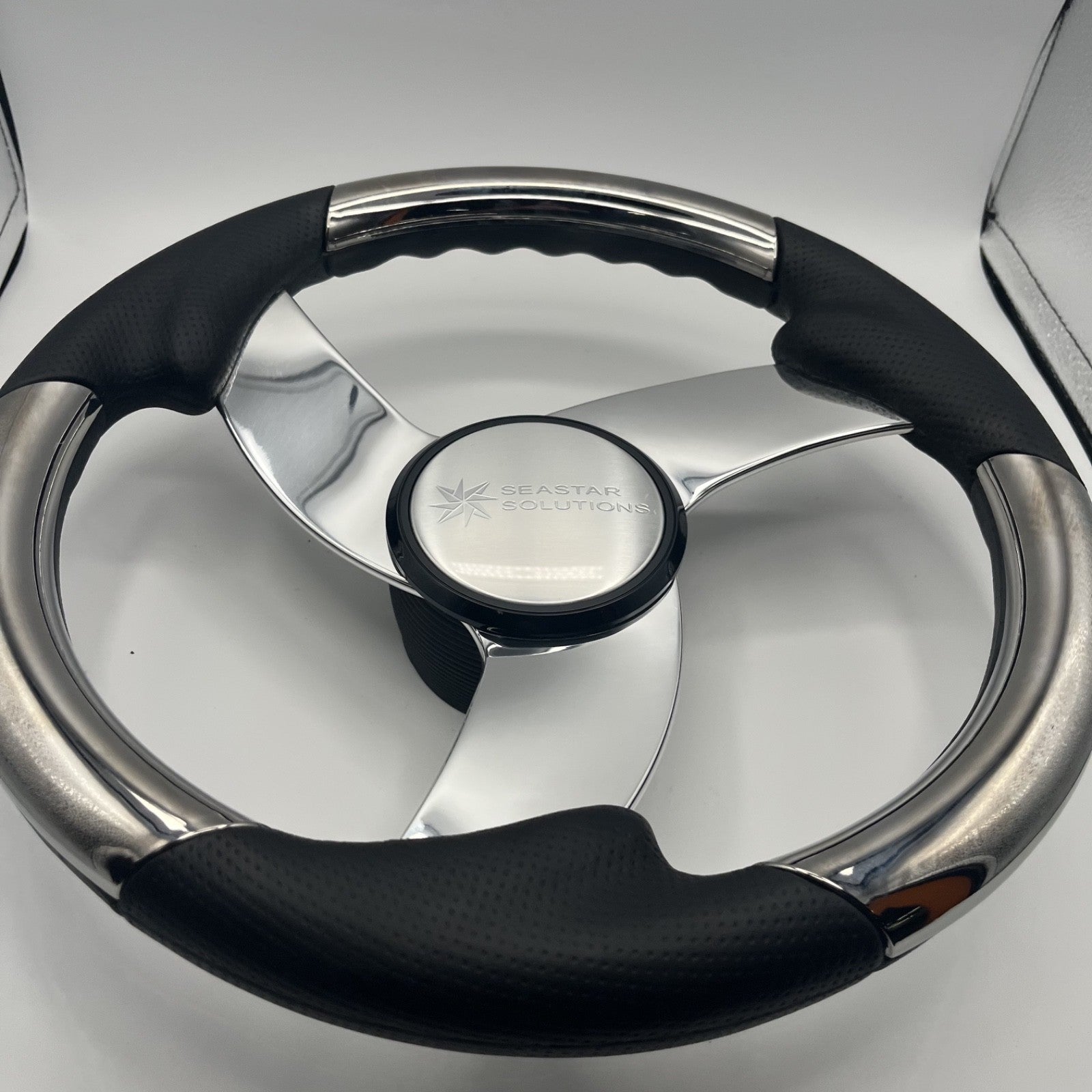Model M533 Boat Steering Wheel Polished Alum Spoke | Seastar