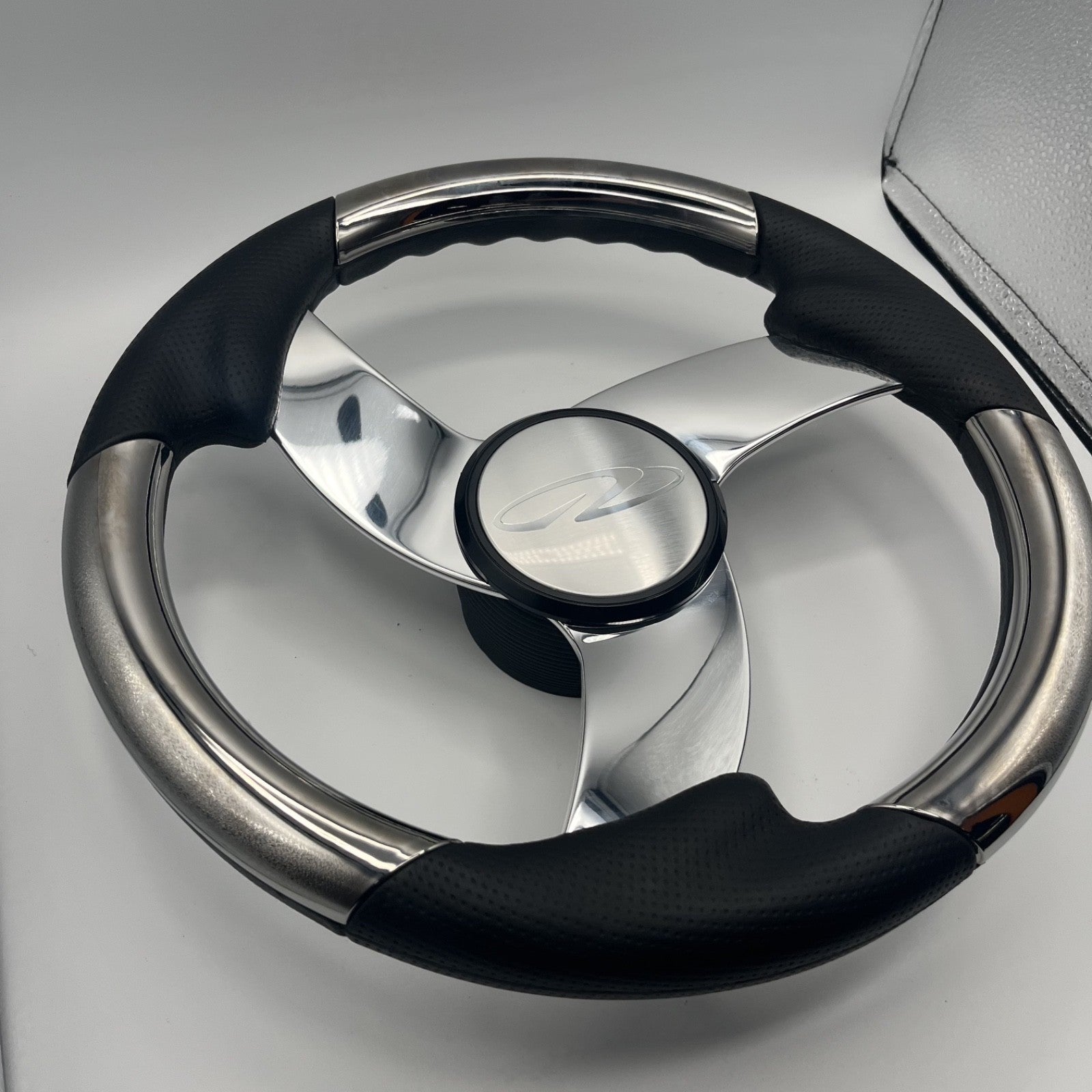 Model M533 Boat Steering Wheel Polished Alum Spoke | Regal