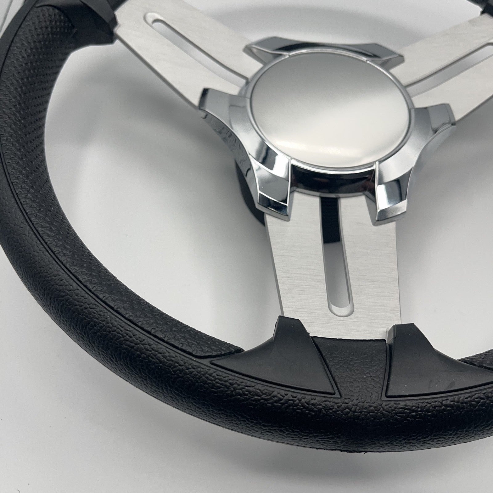 Model 15A Marine Steering Wheel Brushed Alum Spokes | Chrome Blank Cap