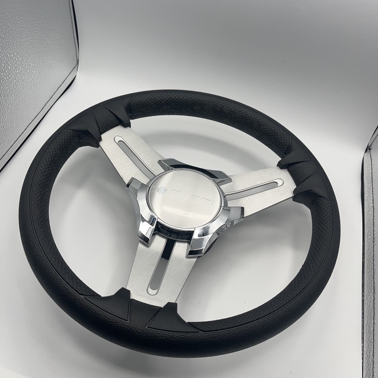 Model 15 Marine Steering Wheel Brushed Aluminum Spokes | Gussi Logo