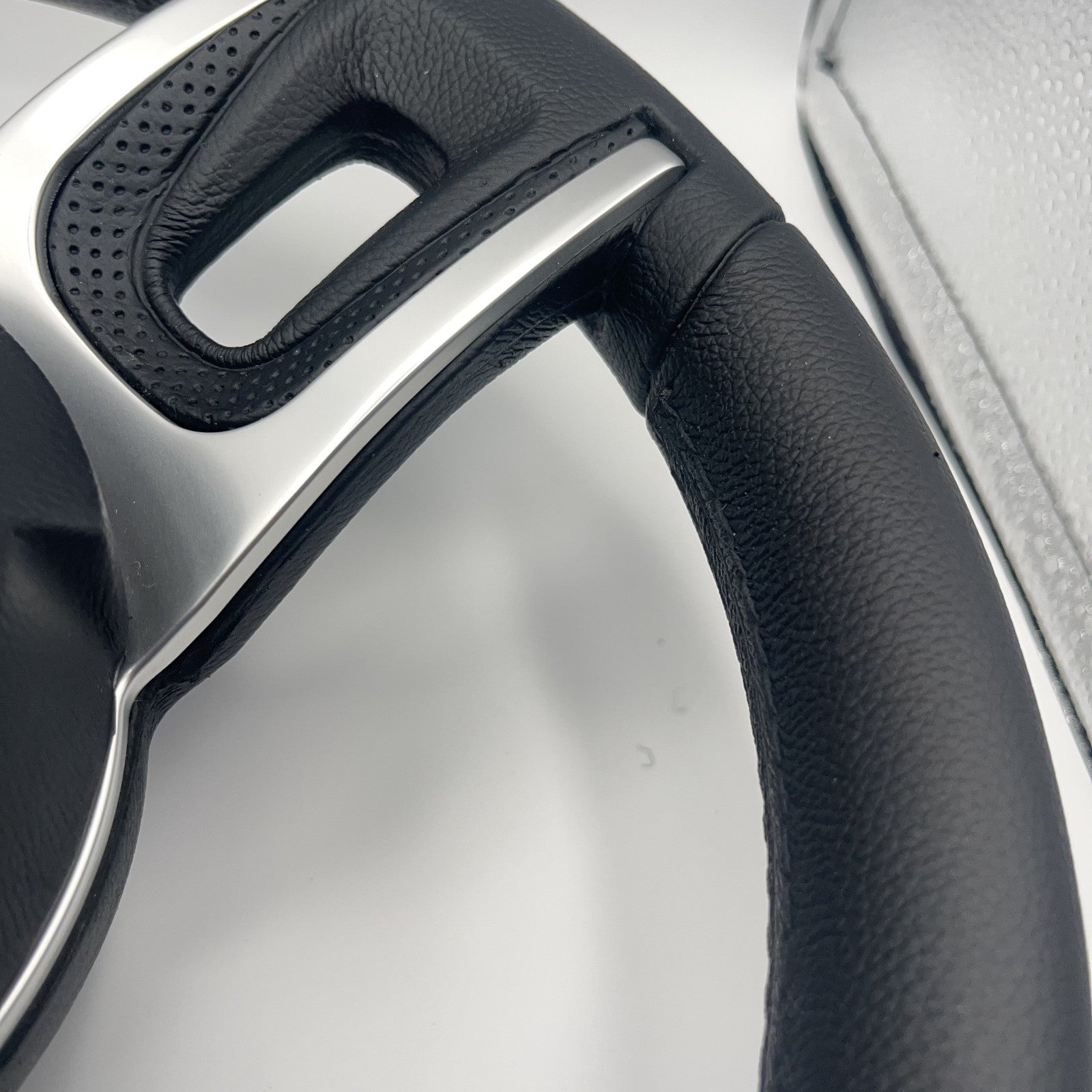 Gussi Italia Black Model 702 Steering Wheel | Monterey Boats Logo