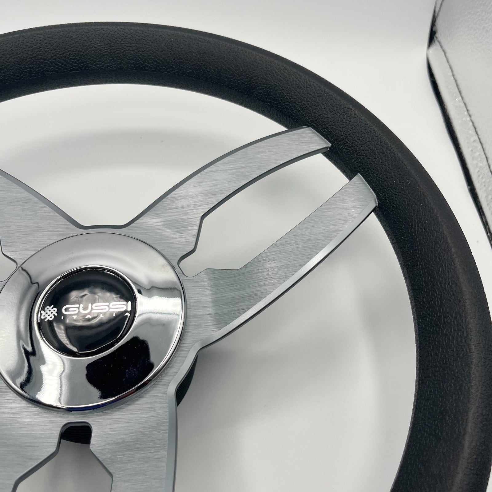 Cabrio Boat Steering Wheel Gray Brushed Alum Spoke | Gussi Italia