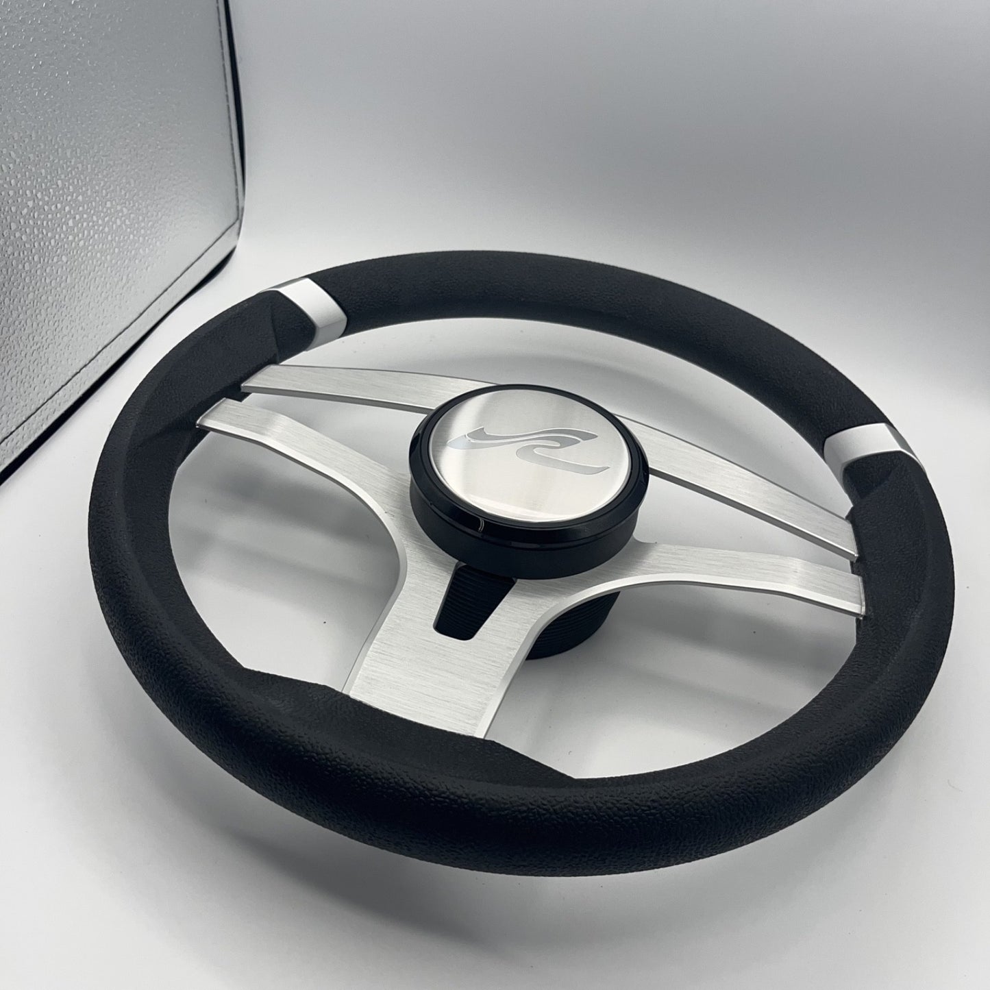 Badia Boat Steering Wheel Brushed Aluminum Spokes | SeaRay Boats
