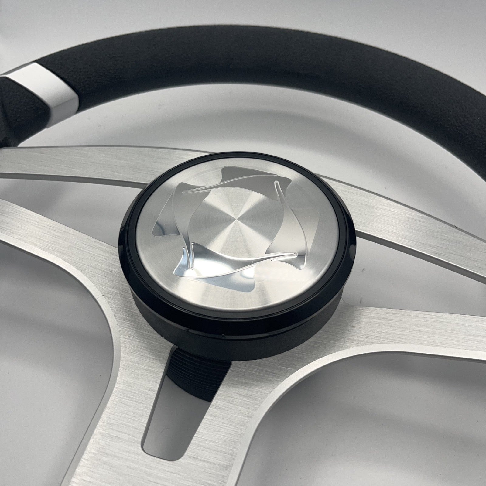 Badia Boat Steering Wheel Brushed Aluminum Spokes | Stingray