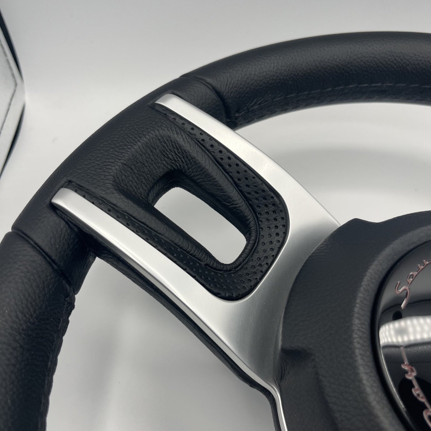 Gussi Italia Black Model 702 Steering Wheel | SouthBay Boats