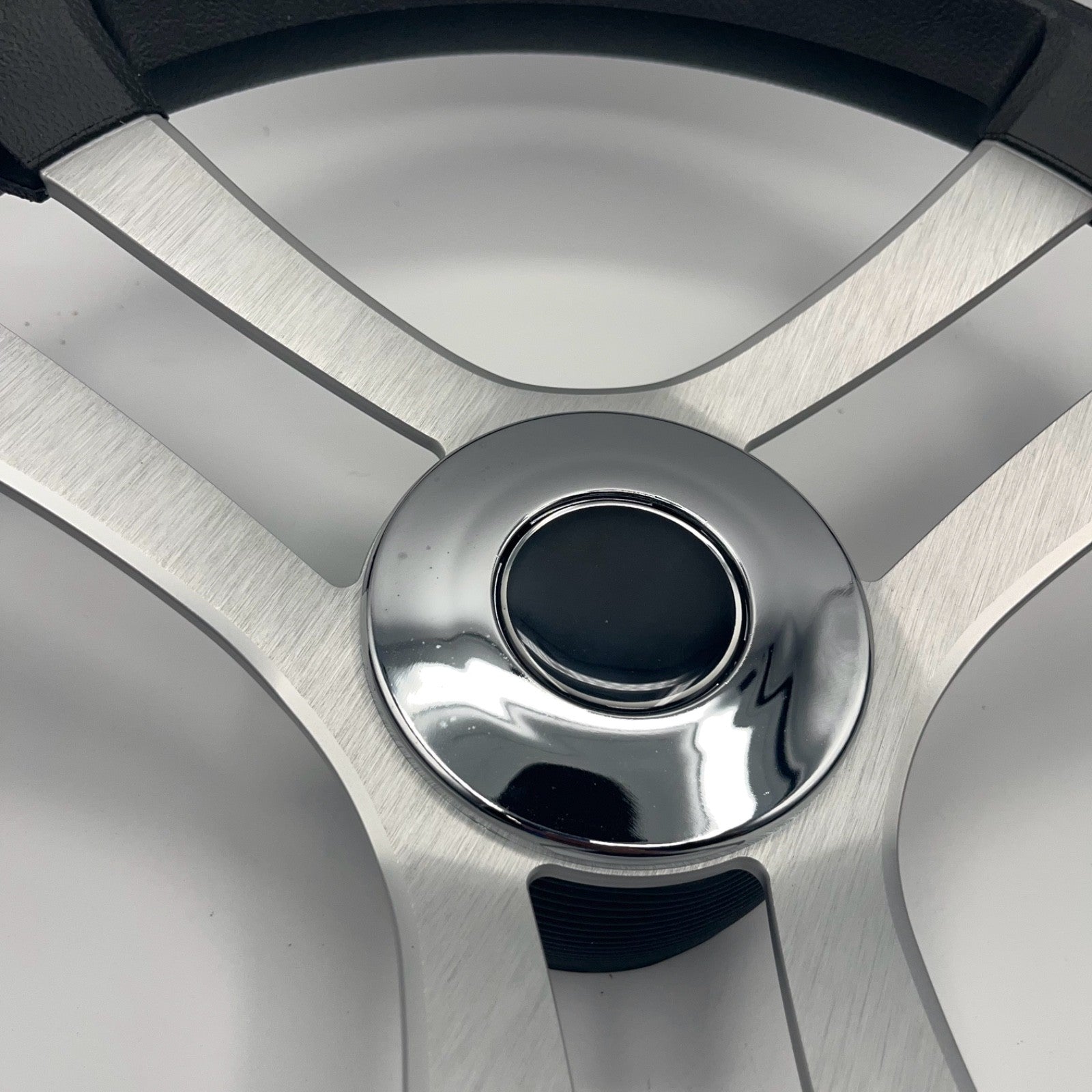 Benaco Boat Steering Wheel Brushed Aluminum Spokes | Chrome-style Dome