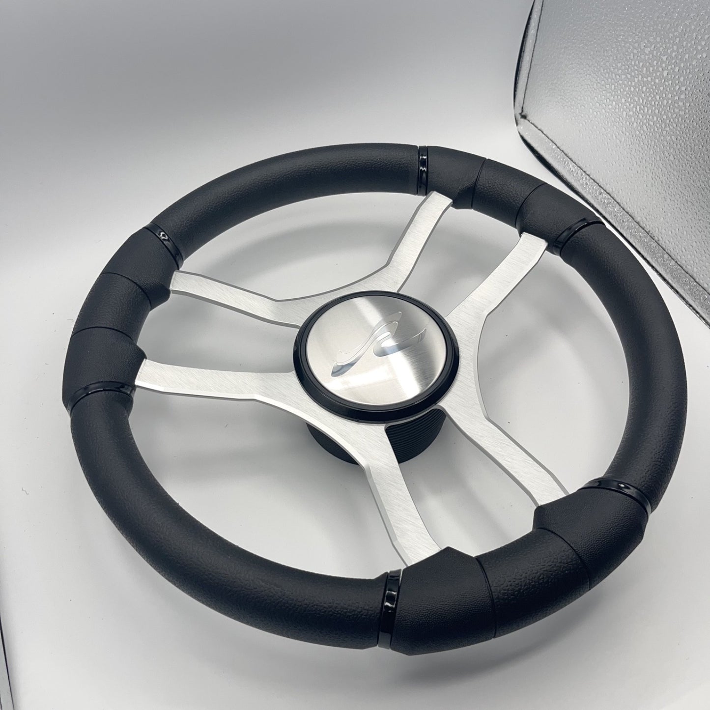 Malera Boat Steering Wheel Brushed Aluminum Spokes | SeaRay Boats