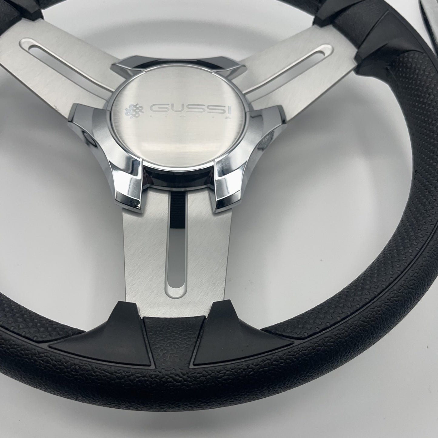 Model 15 Marine Steering Wheel Brushed Aluminum Spokes | Gussi Logo