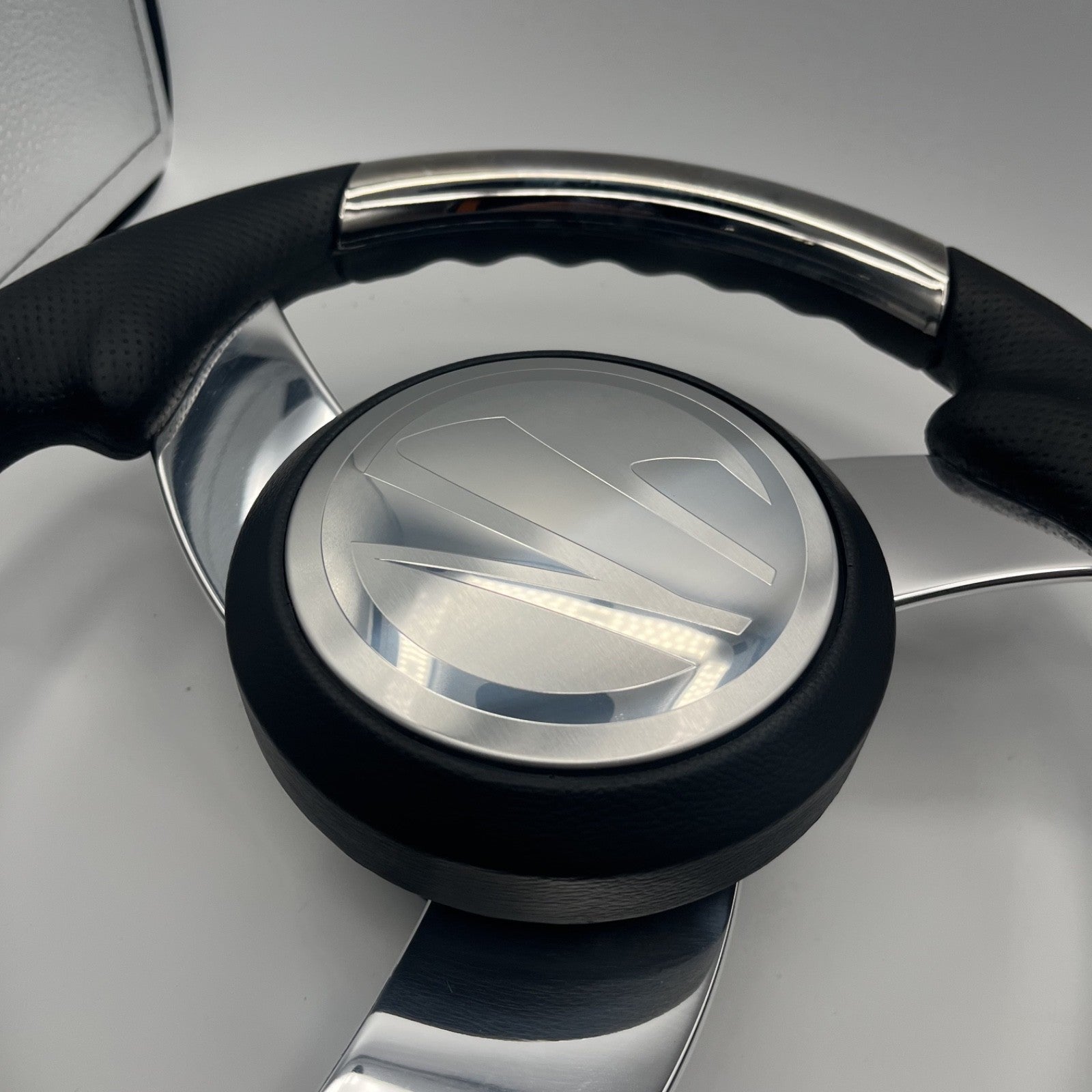 Model M533 Boat Steering Wheel Polished Aluminum Spoke | Tige