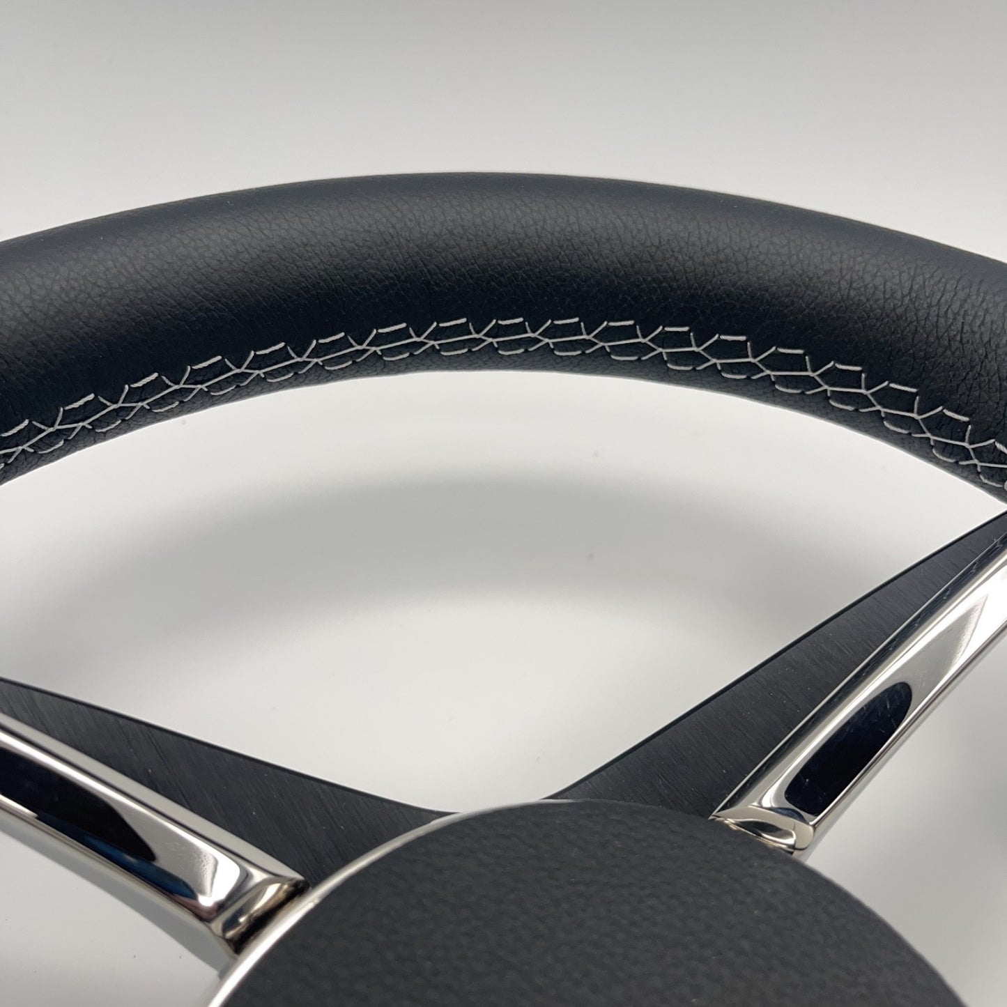 Cobalt Boat Steering Wheel Stainless Steel Spoke Leather Rim | Cobalt Boats Logo