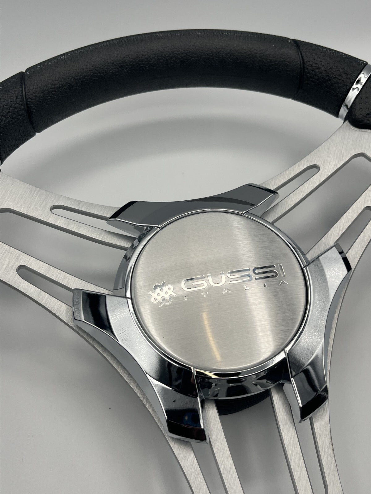 Verona Boat Steering Wheel Gray Brushed Aluminum Spokes | Gussi Italia