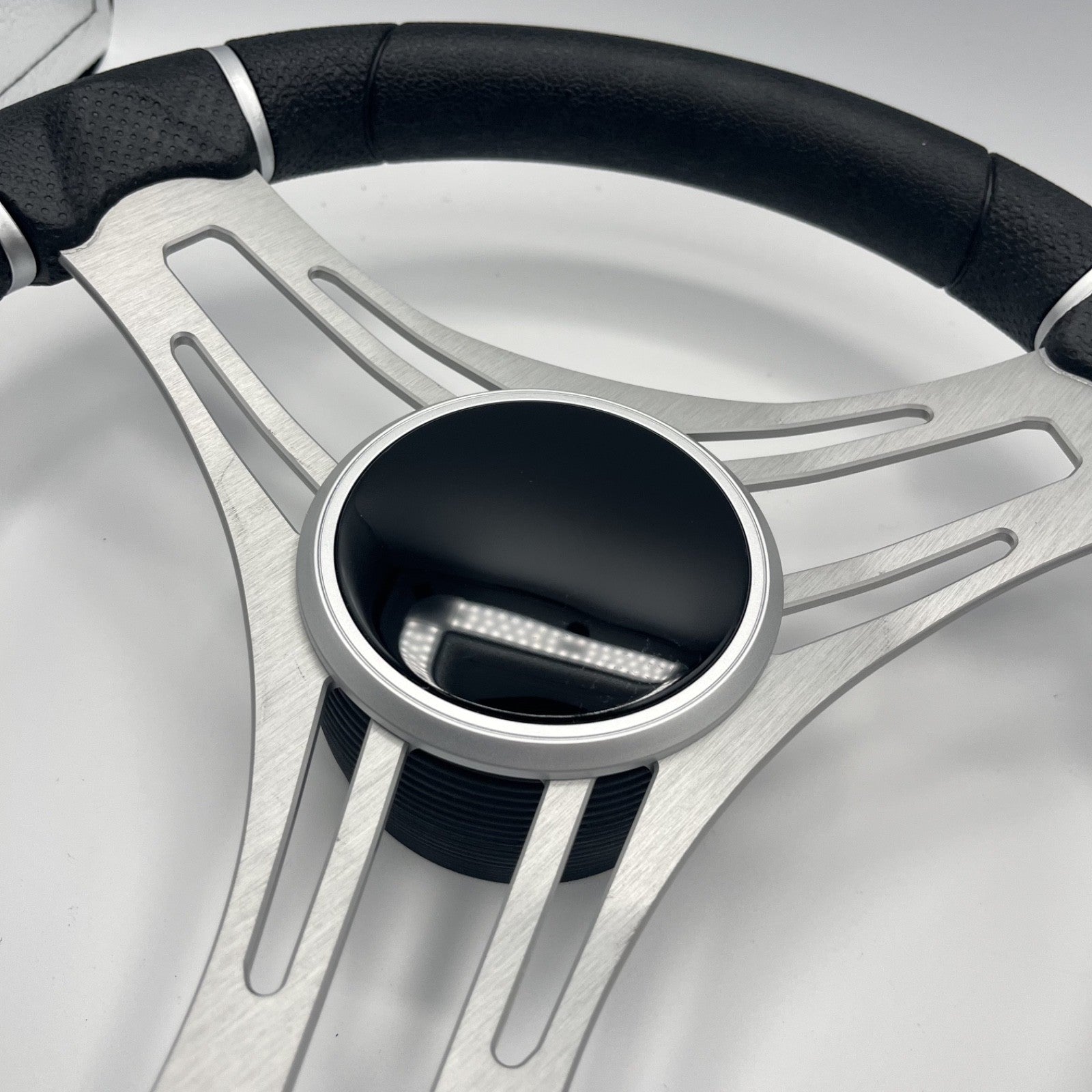 Gussi Italia Boat Steering Wheel Brushed Aluminum Spoke | Black Dome