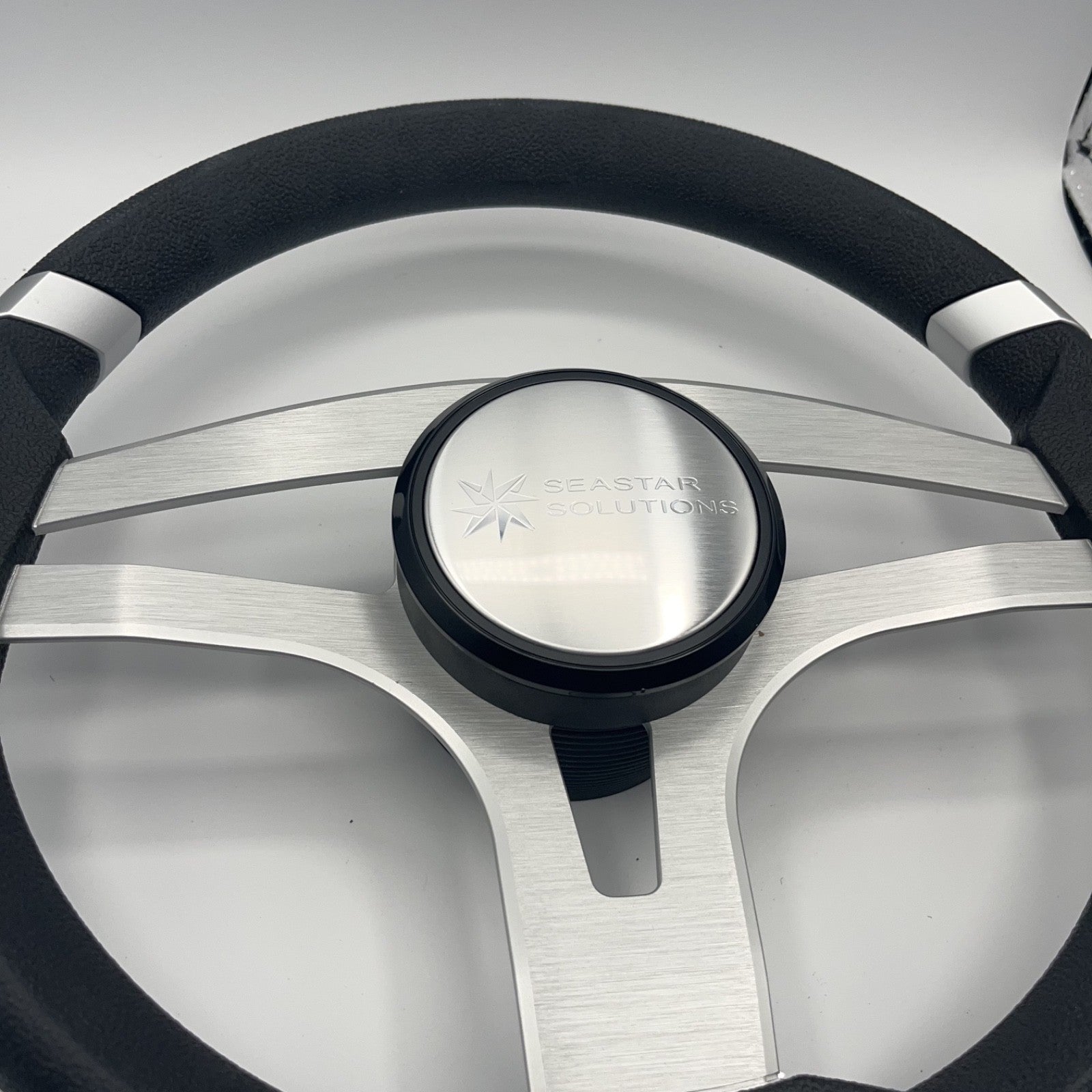 Badia Boat Steering Wheel Brushed Aluminum Spokes | Seastar Solutions