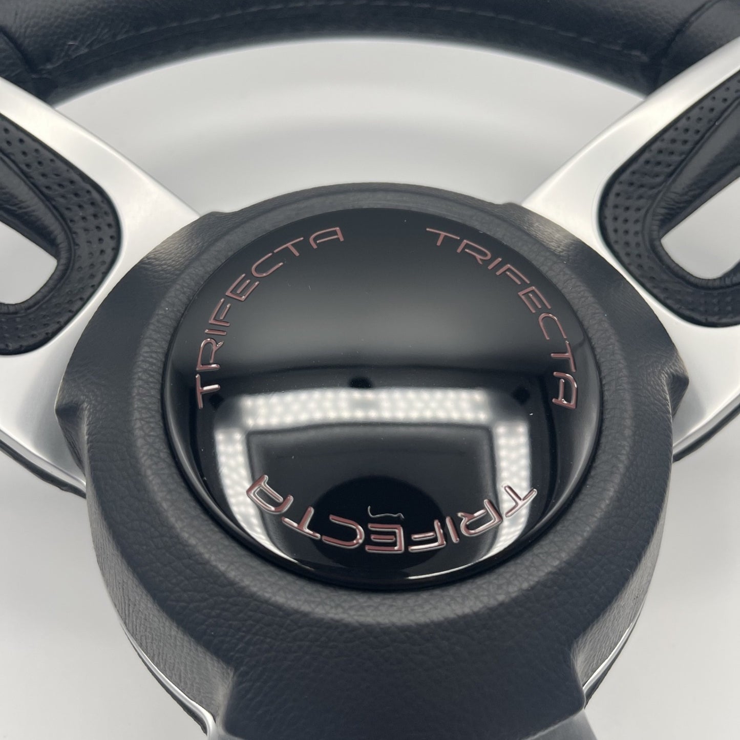 Gussi Italia Black Model 702 Steering Wheel | Trifecta Boats