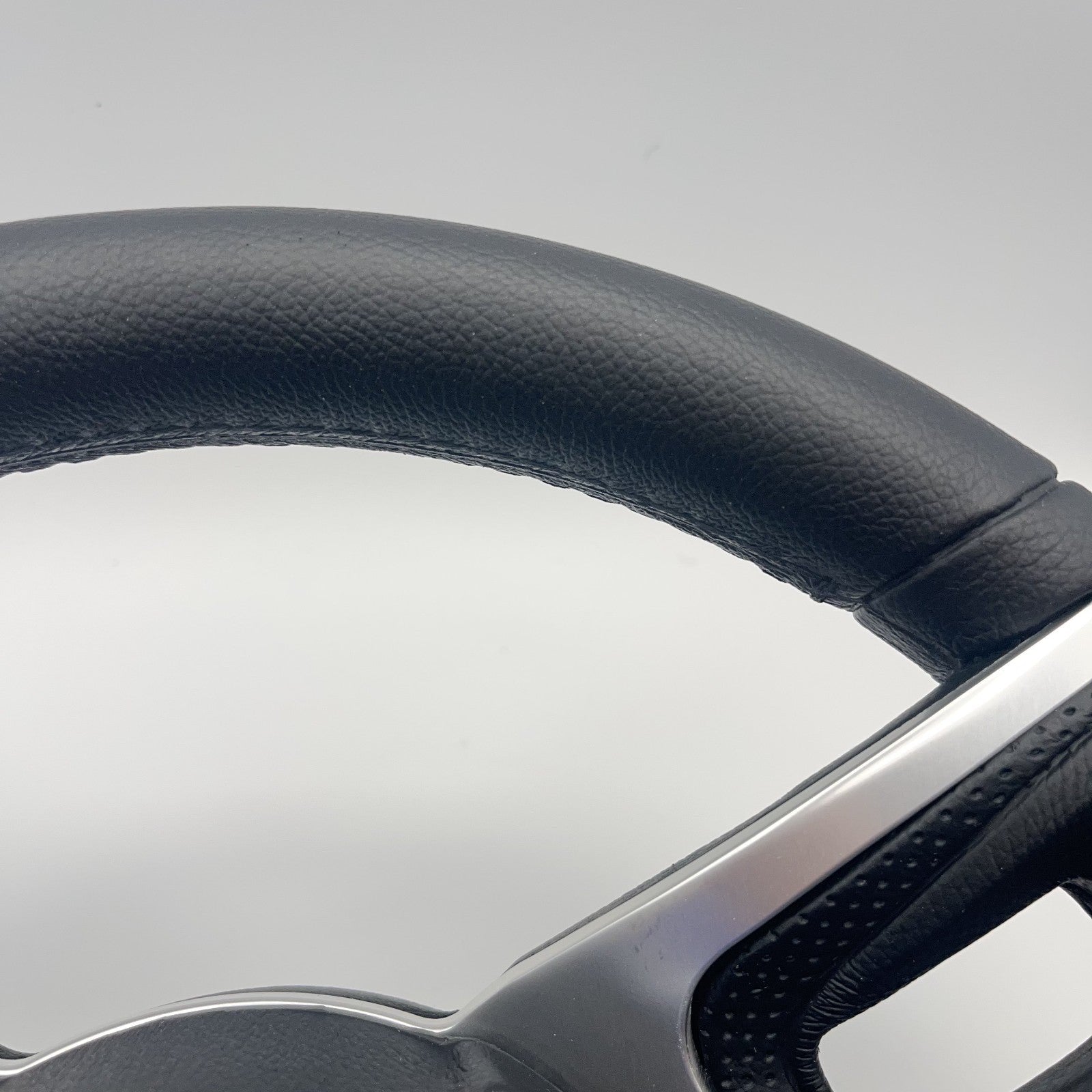 Gussi Italia Black Model 702 Steering Wheel | Monterey Boats Logo