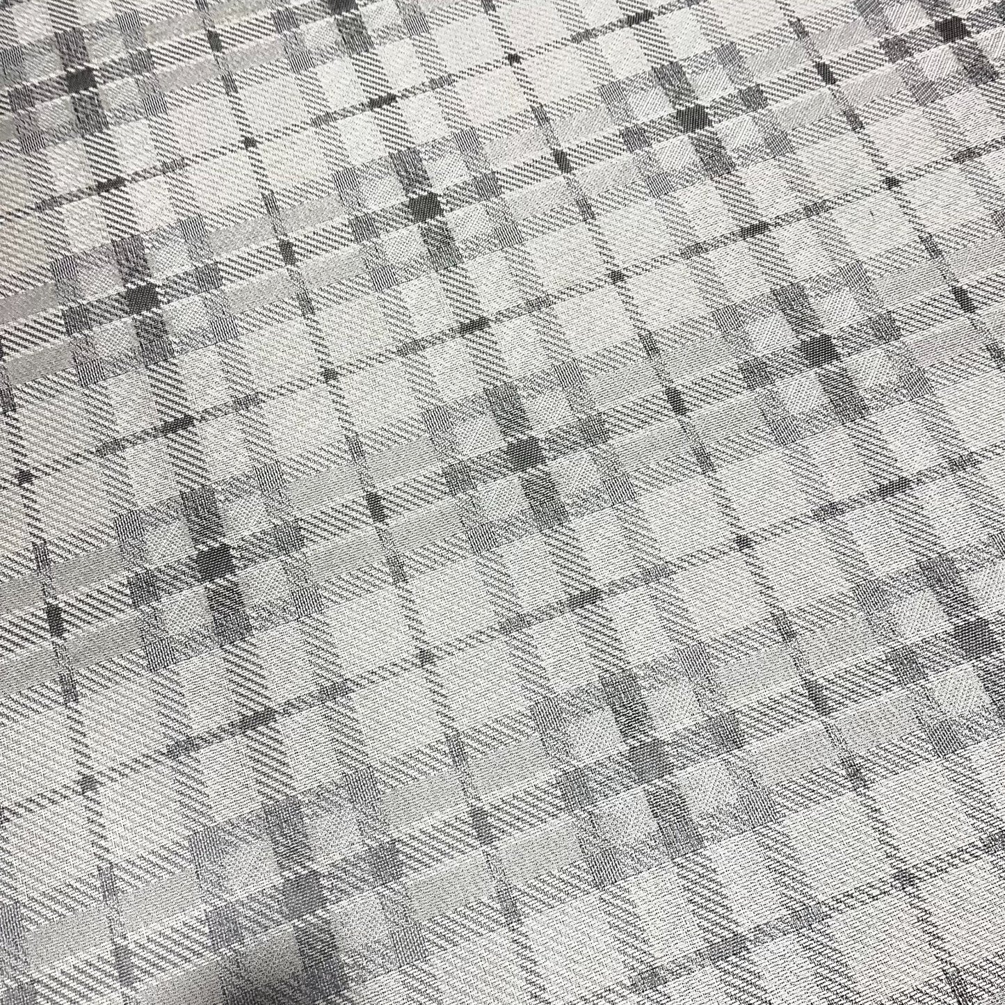 Woven Vinyl Flooring | Plaid - C-80043562 | 8' X 14'