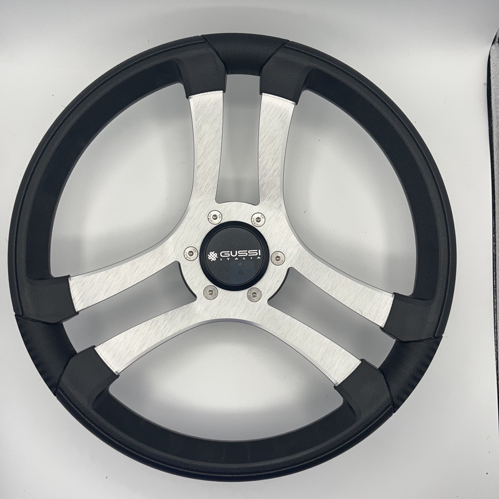 Benaco Boat Steering Wheel Brushed Aluminum Spokes | Gussi Snap-in