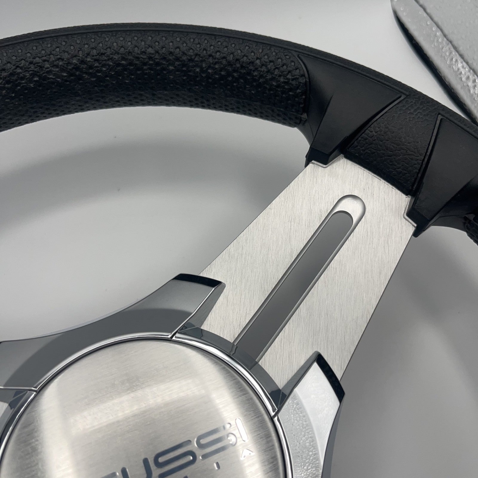 Model 15 Marine Steering Wheel Brushed Aluminum Spokes | Gussi Logo